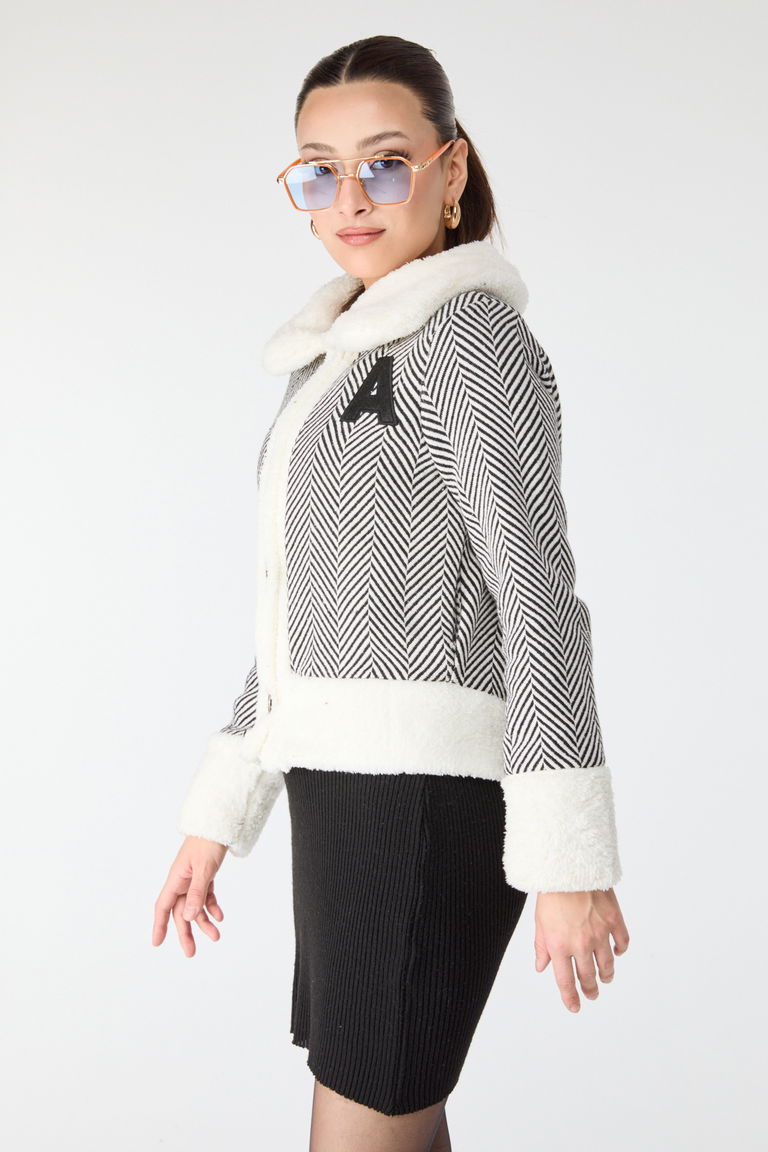 Baskılı Peluş Ceket Beyaz - 13096 - TOFİSA