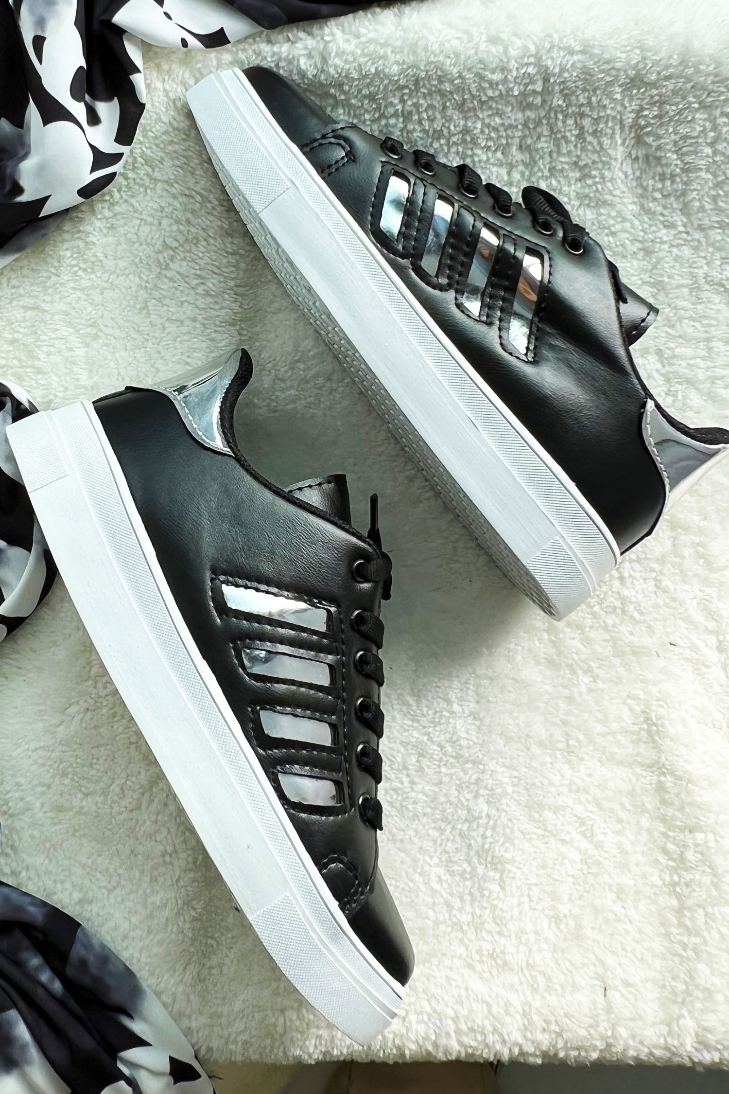 21142-SIYAH-BEYAZ-GUMUS Ayakkabı - 3