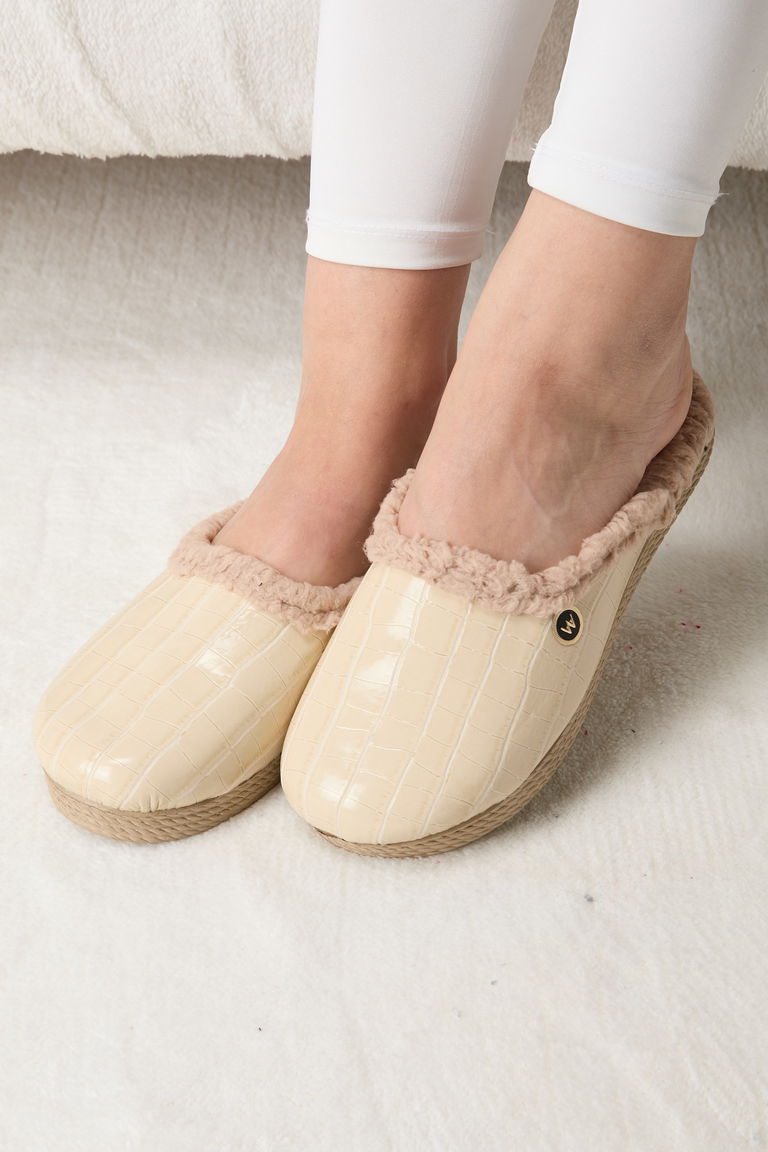 23490-KREM Ev Terliği - TOFİSA