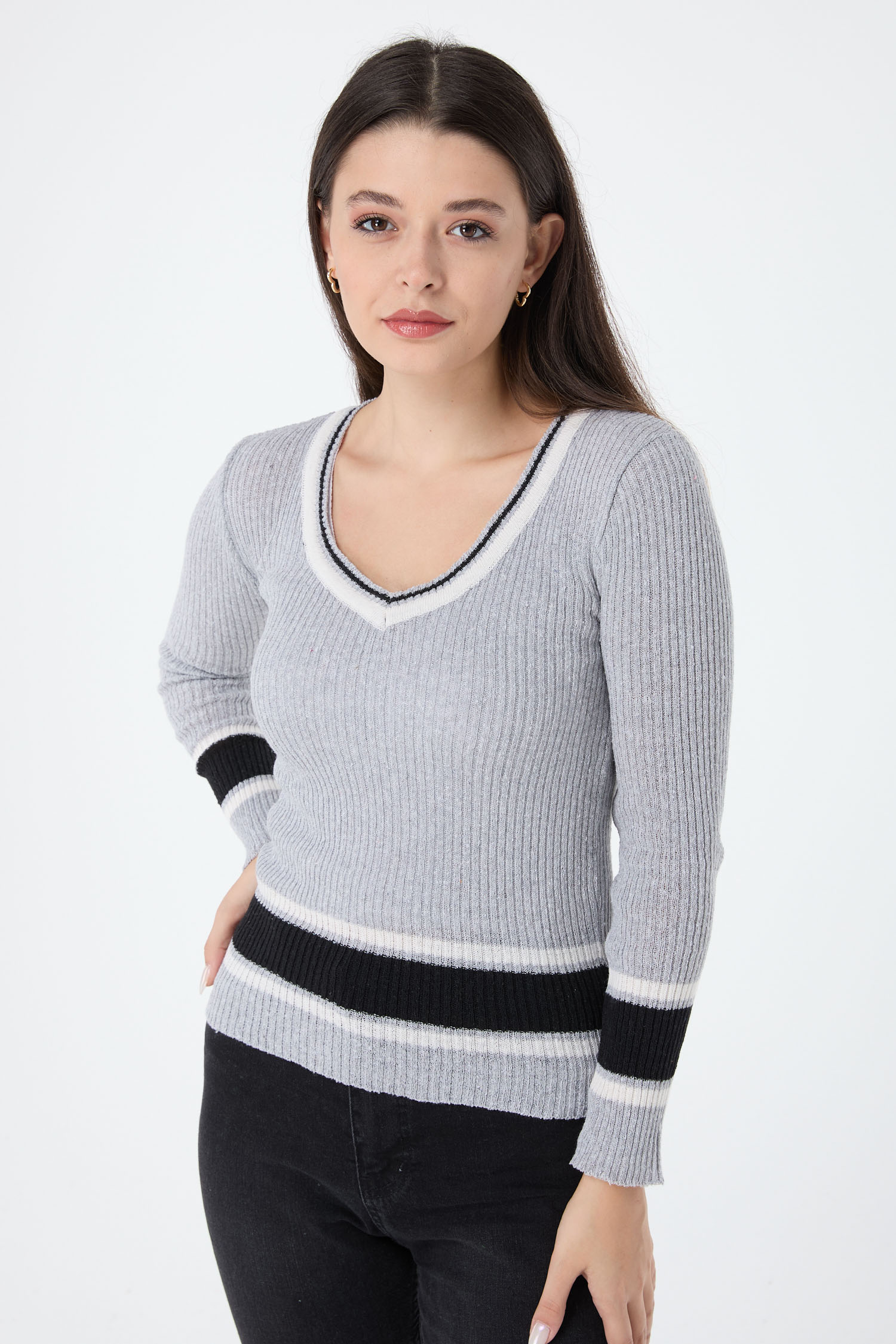 23529-GRI Triko Kazak - 2