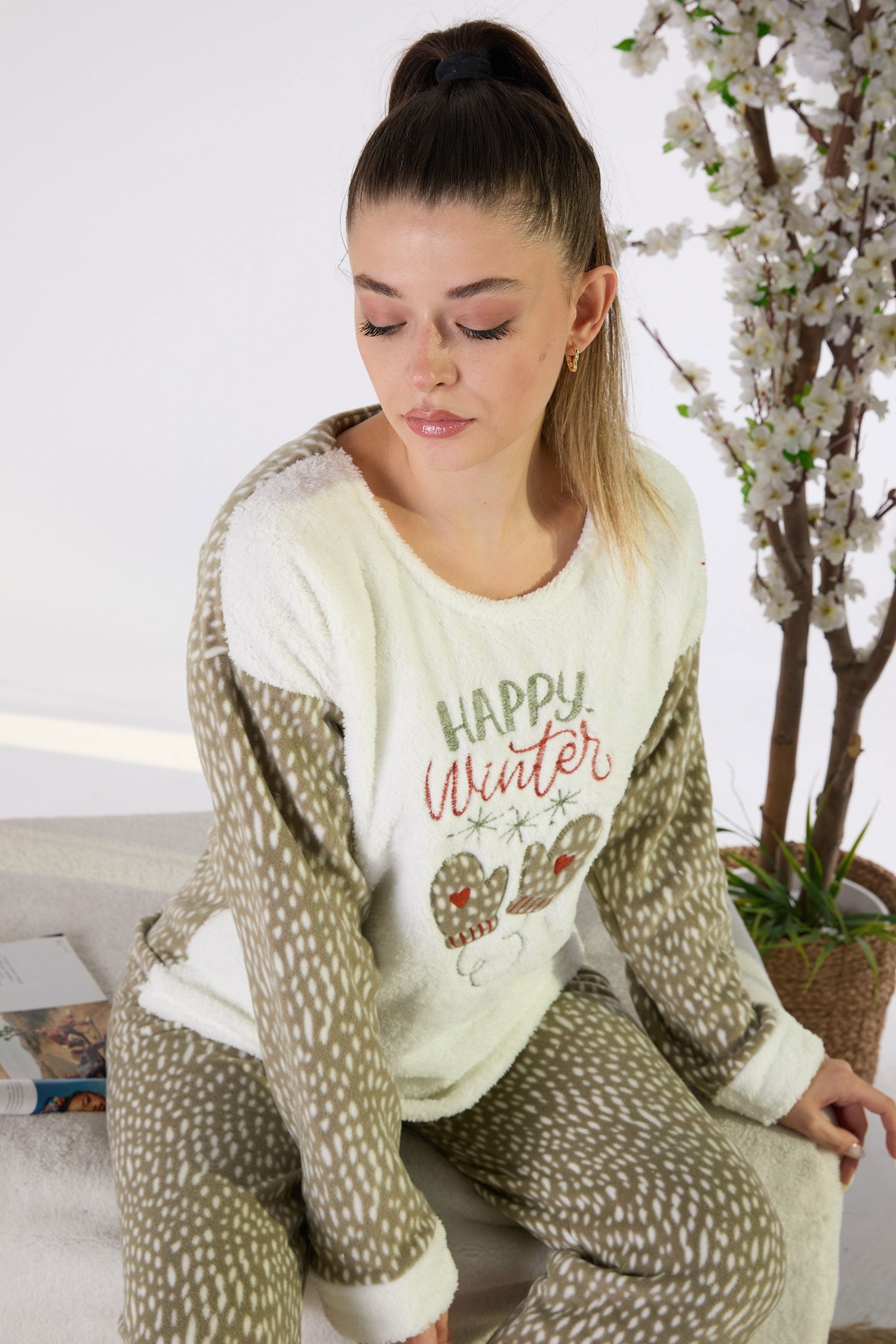23549-HAKI Peluş Pijama Takımı - 2