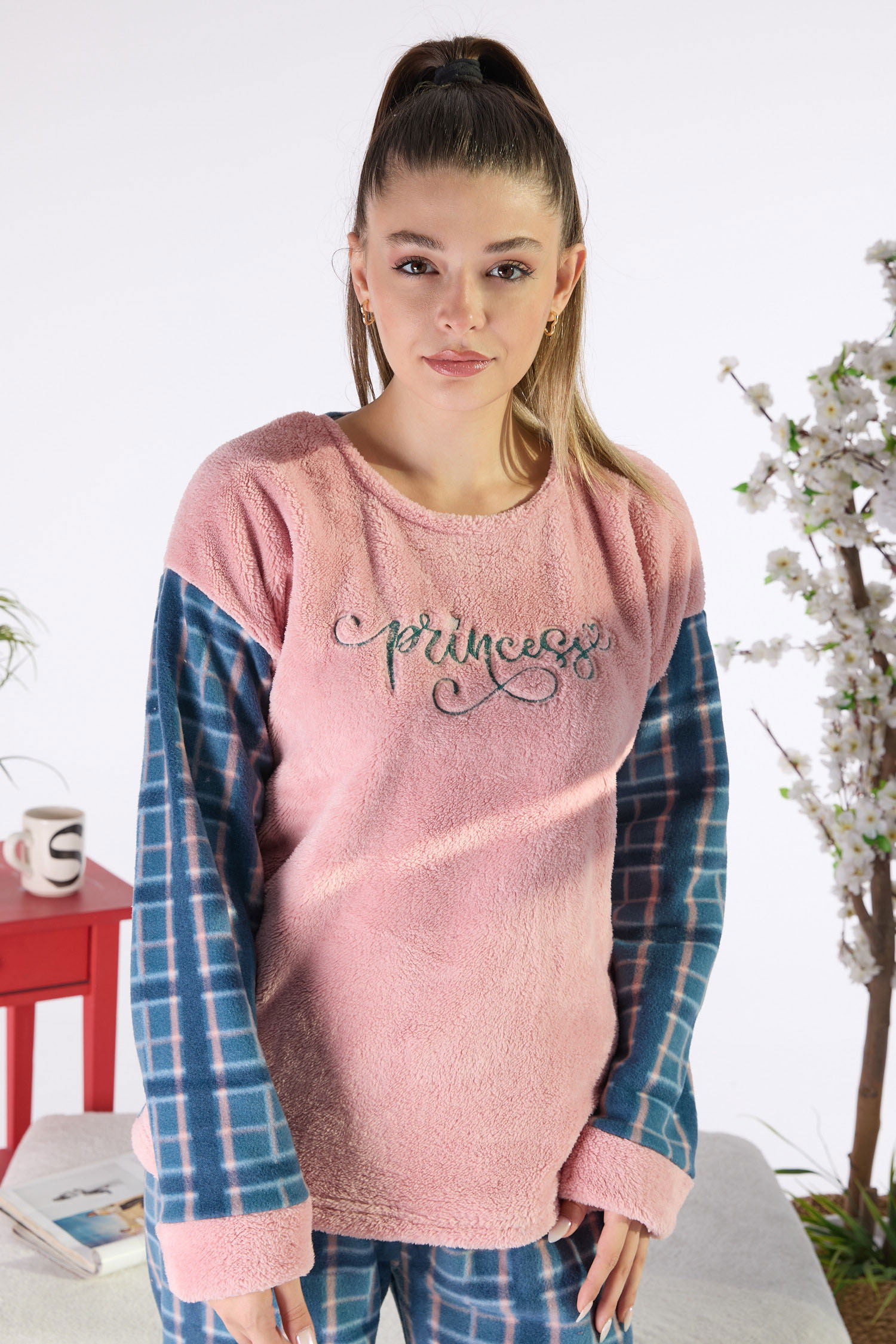 23551-PEMBE Peluş Pijama Takımı - 3