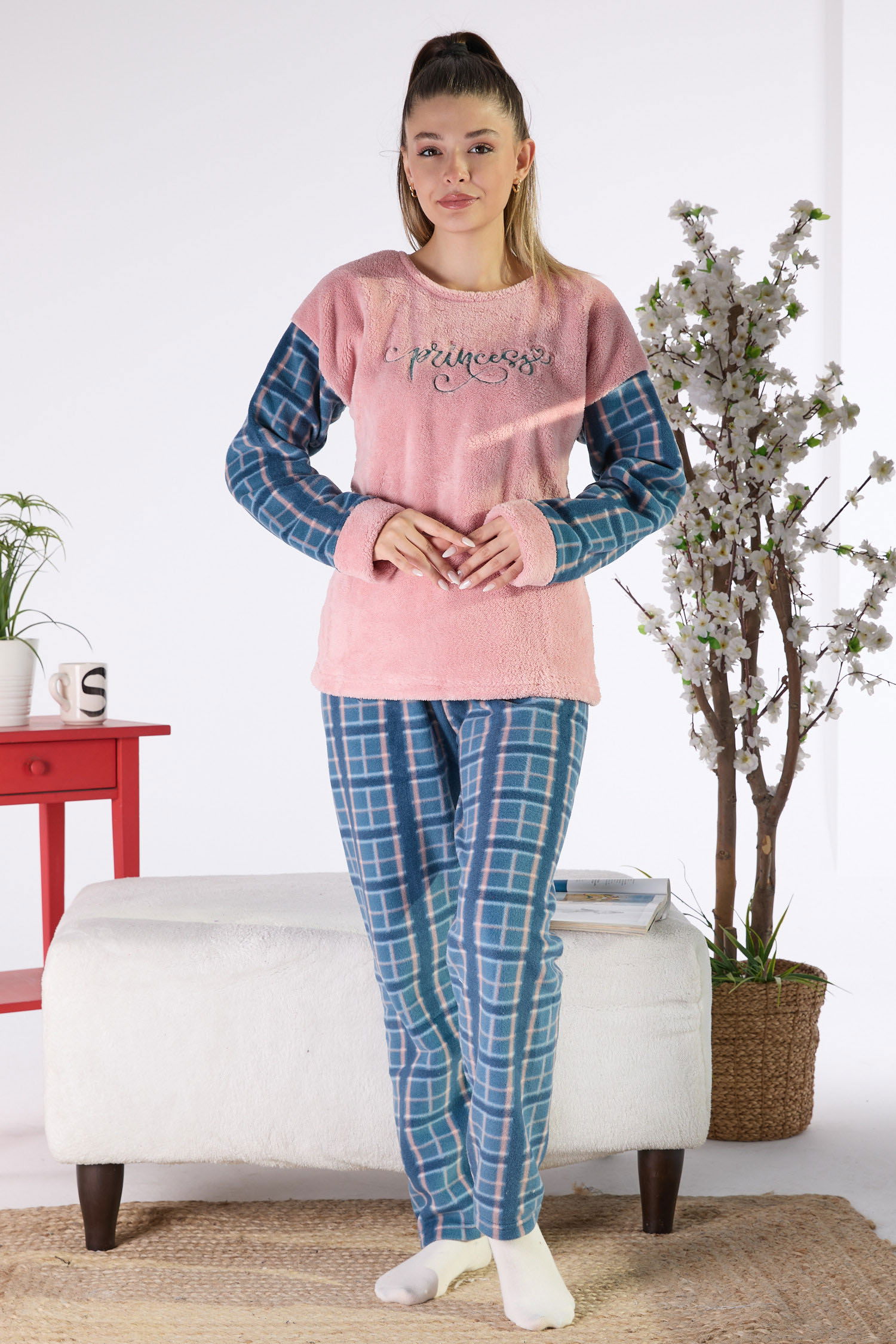 23551-PEMBE Peluş Pijama Takımı - 4