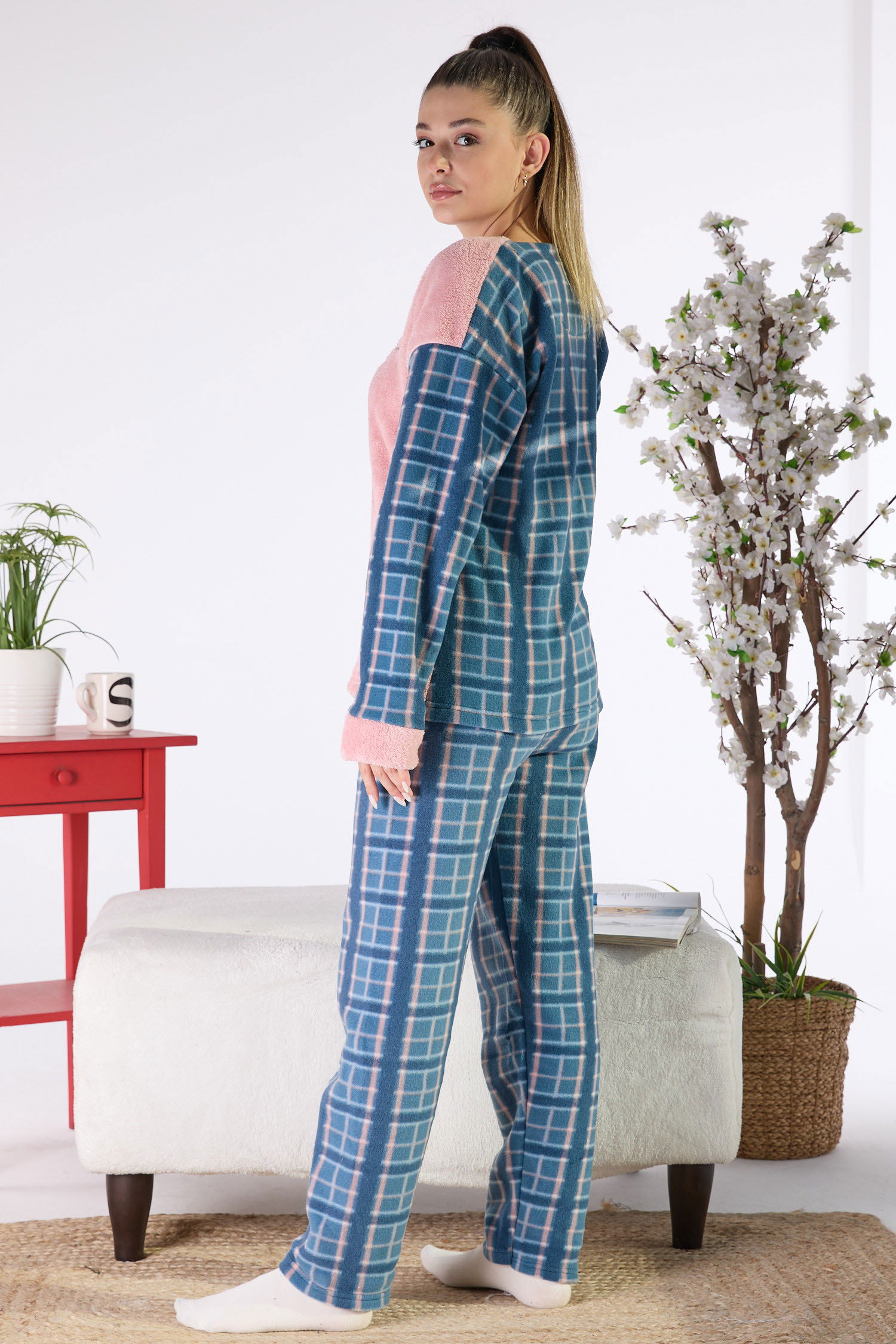 23551-PEMBE Peluş Pijama Takımı - 5