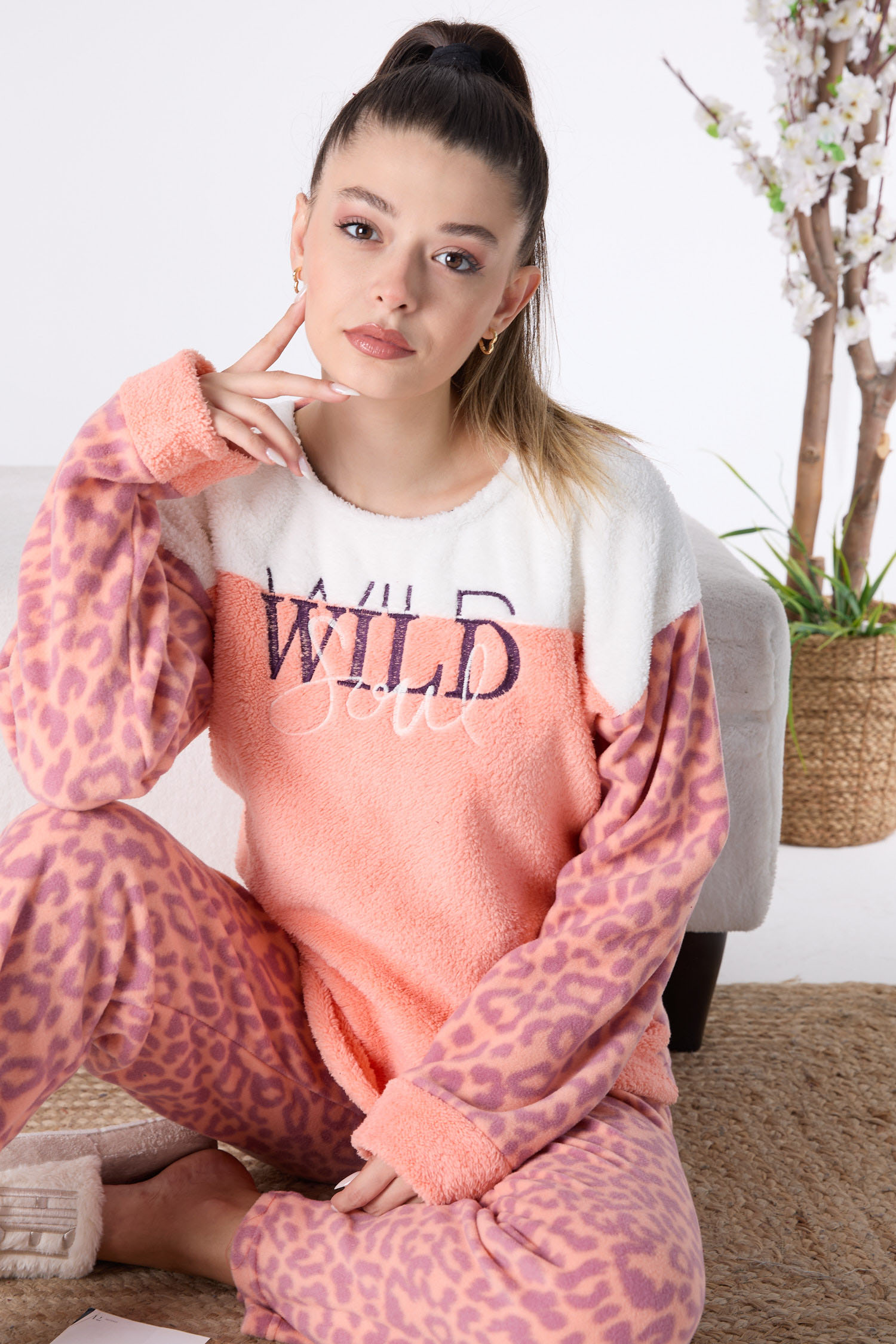 23555-PUDRA Peluş Pijama Takımı - 2