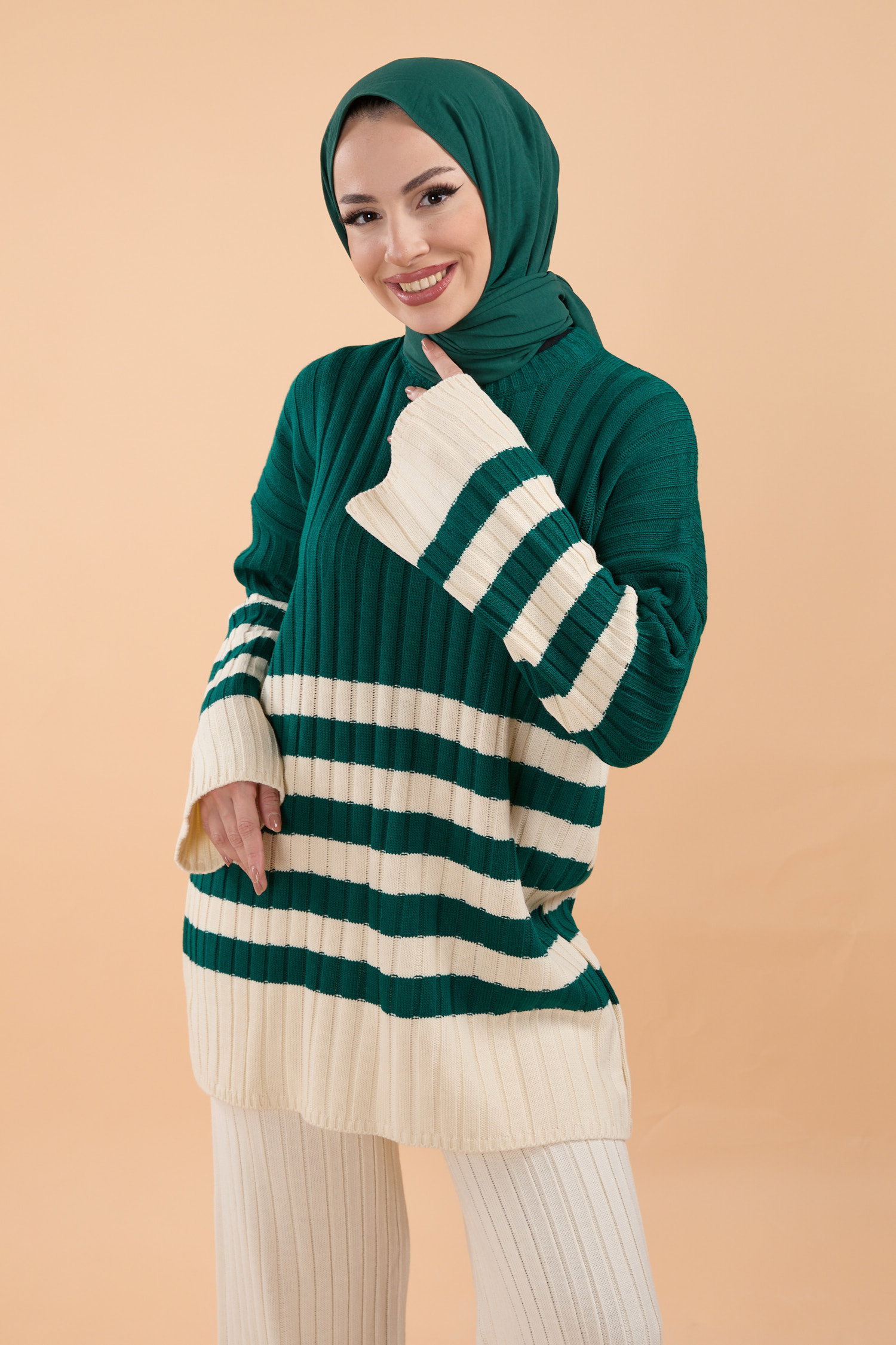 23767-ZUMRUT-KREM Triko Takım - 2