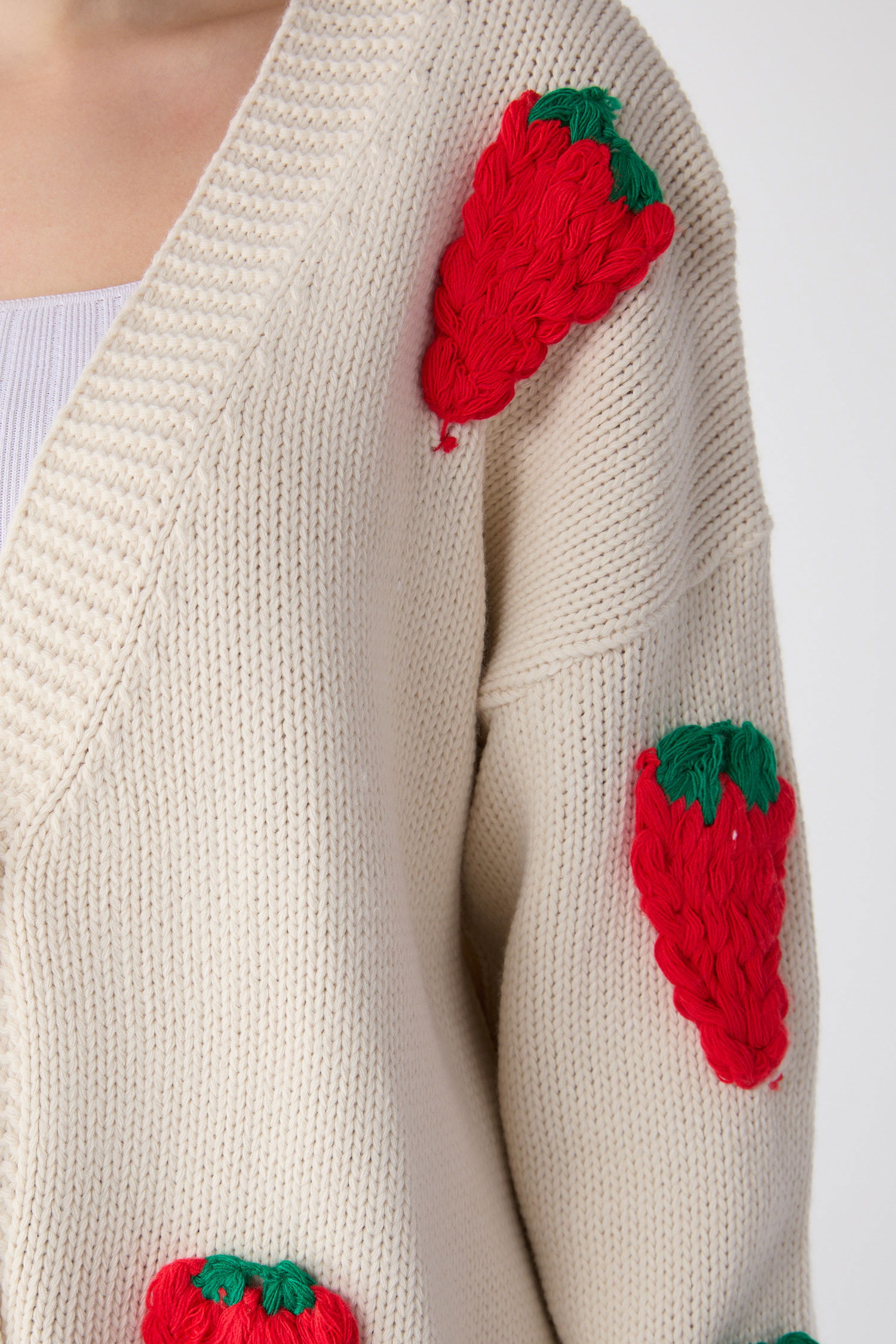 23919-KREM Çilek Motifli Oversize Triko Hırka - 4