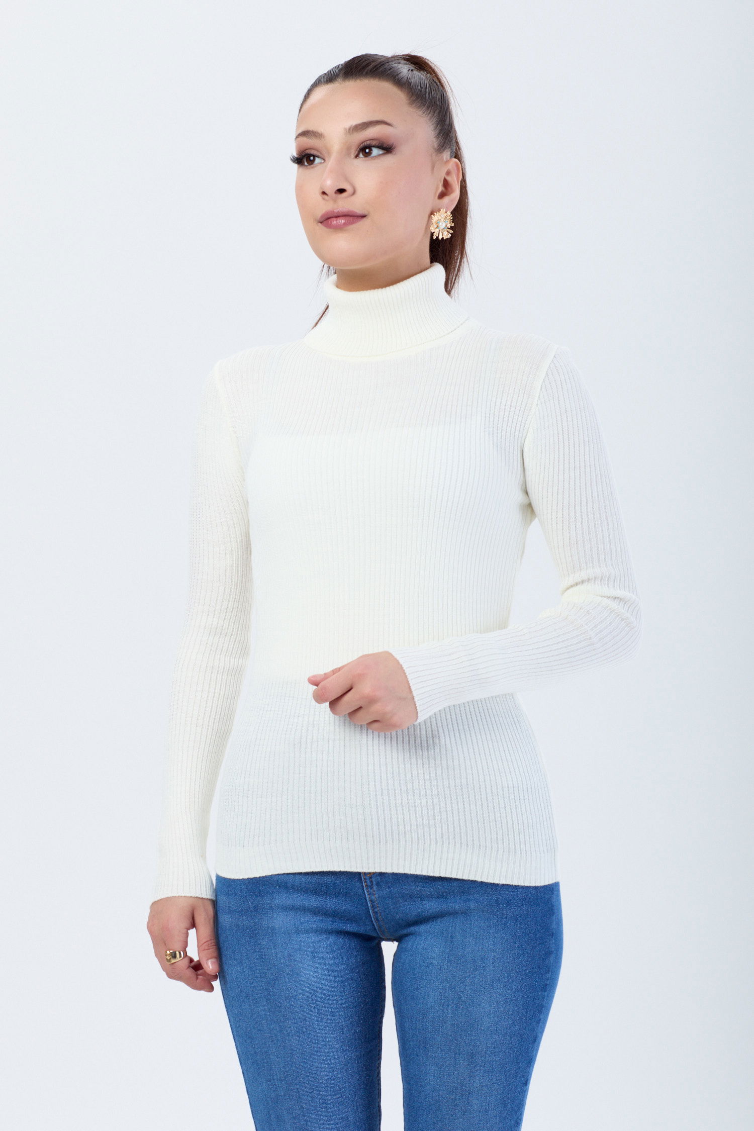 24105-BEYAZ Boğazlı Triko Body - 1