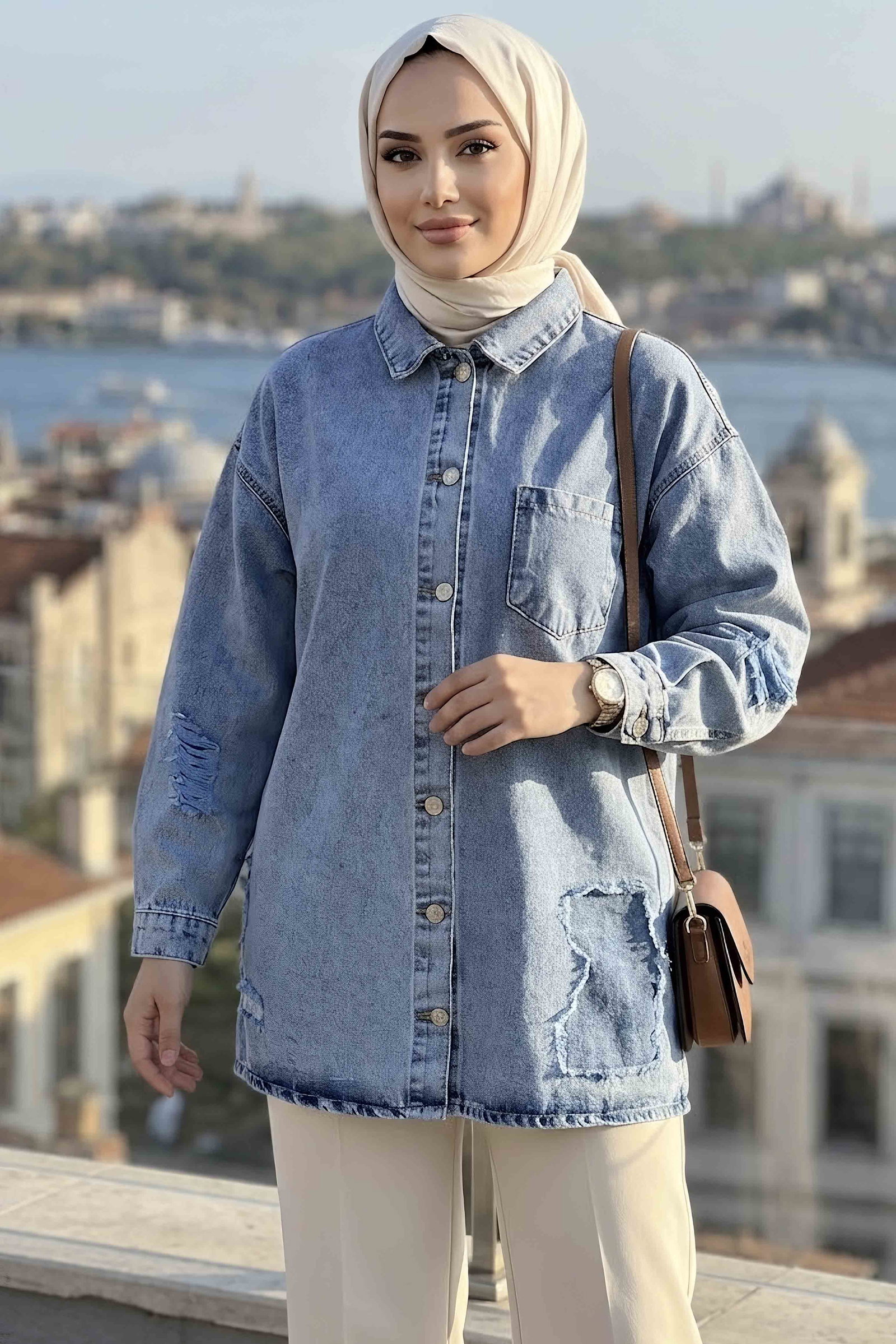 Arkası Baskılı Yırtık Uzun Oversize Kot Ceket Buz Mavi - 29031-BUZ-MAVI - 2