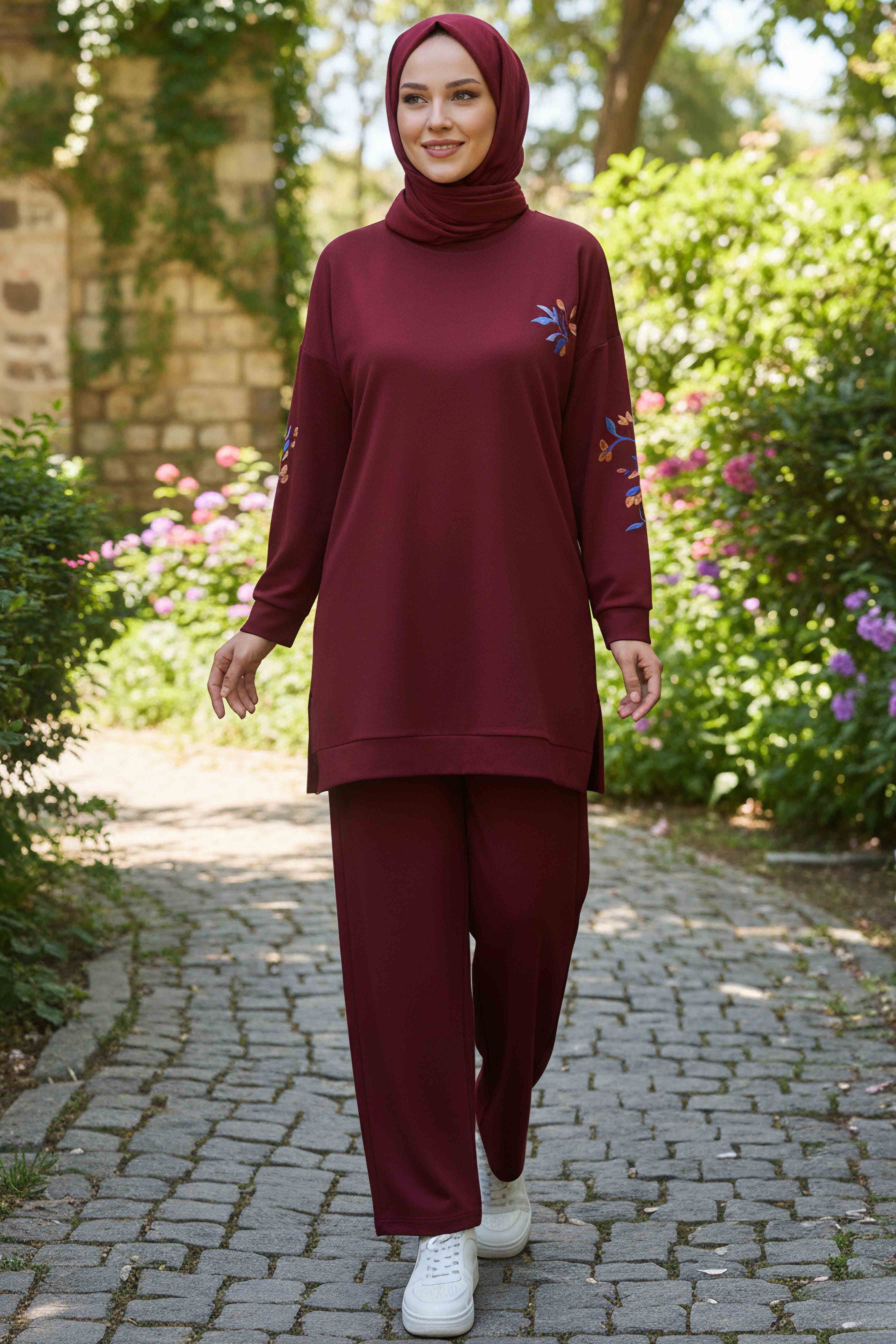 Baskılı Yırtmaçlı İki İplik Takım - 2065-BORDO - 2