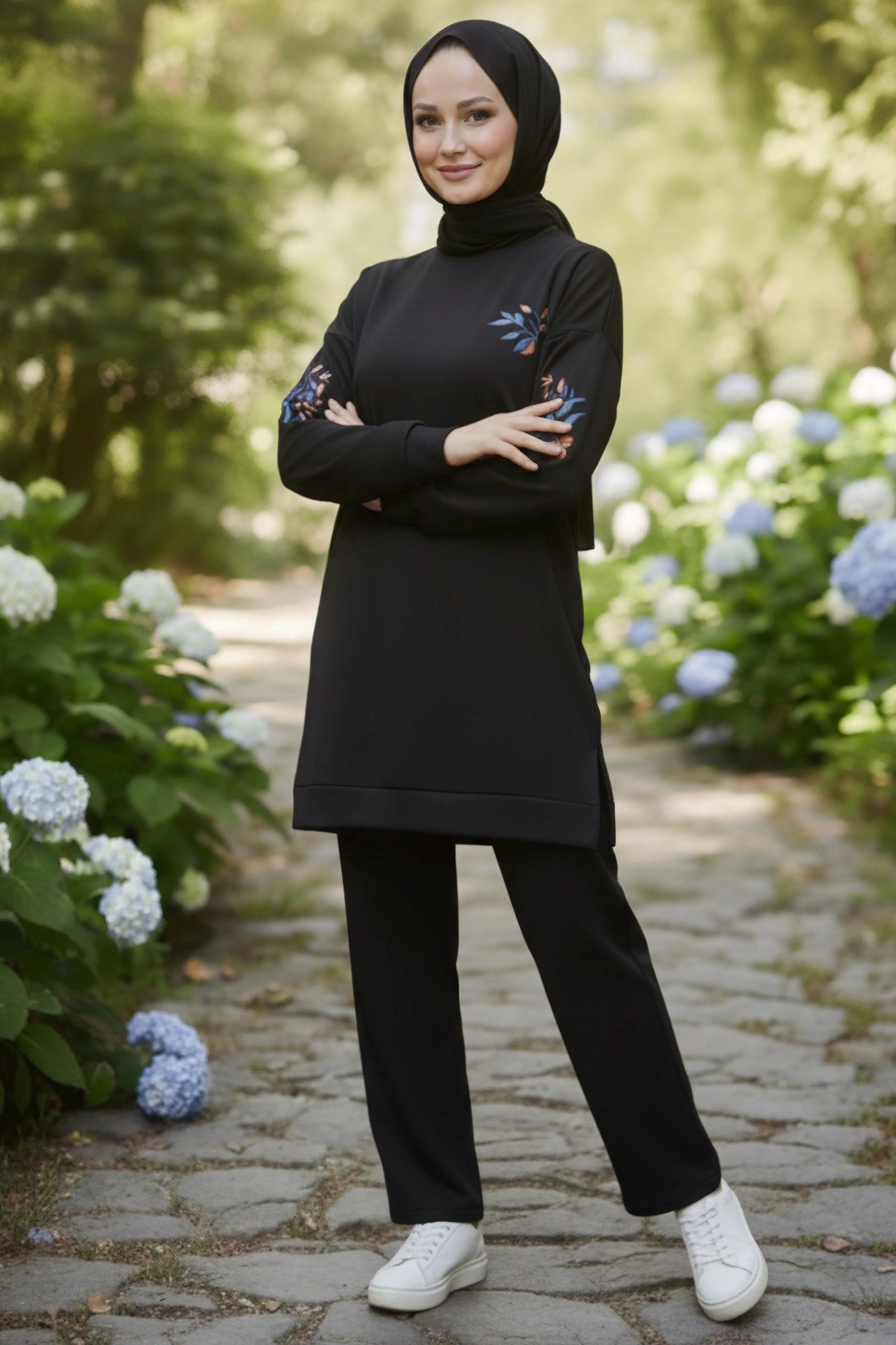 Baskılı Yırtmaçlı İki İplik Takım - 2065-SIYAH - 2