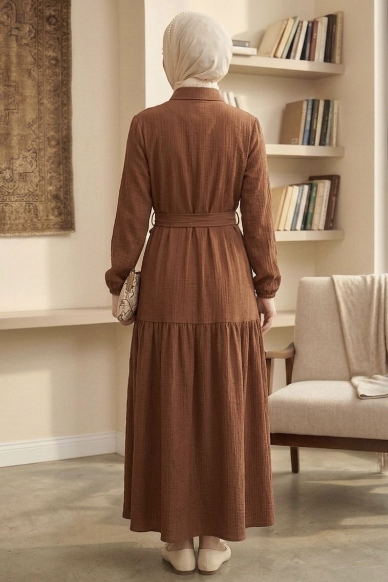 Bilekte Lastik Detaylı Kuşaklı Bürümcük Elbise - 1300-KAHVE - 3