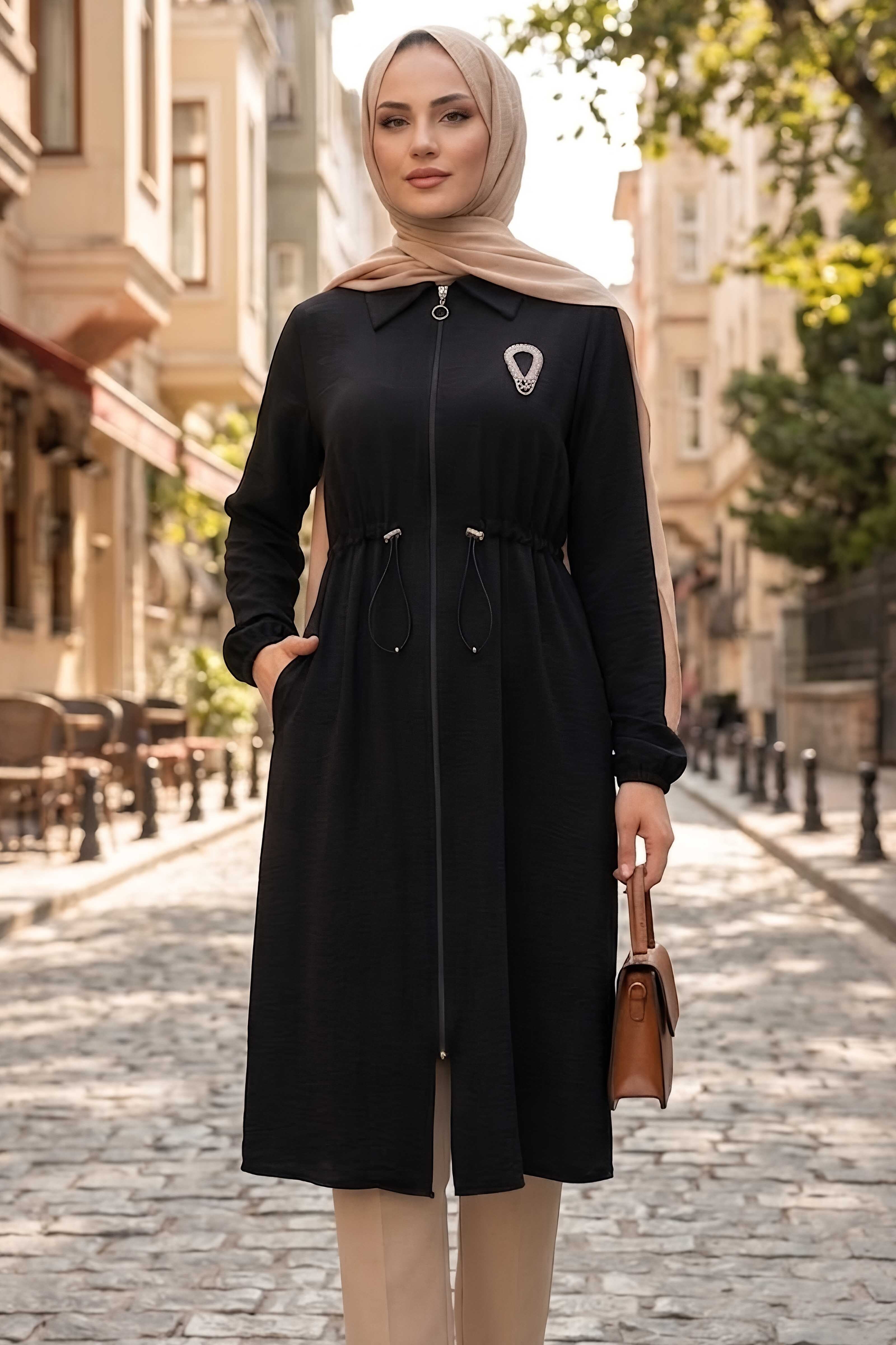 Broşlu Cepli Ayrobin Kap Siyah - 28570-SIYAH - 1