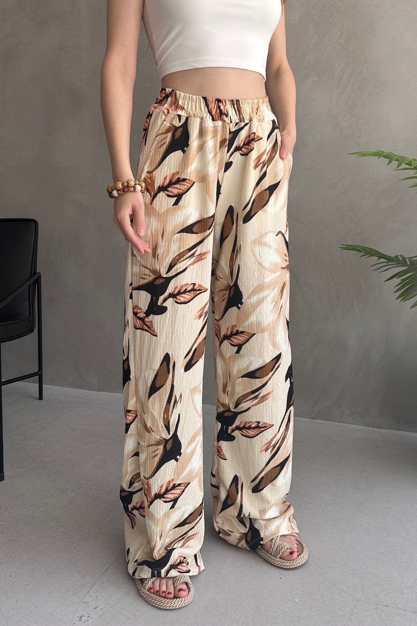 Çiçek Desenli Bol Pantolon - 27237 - 3