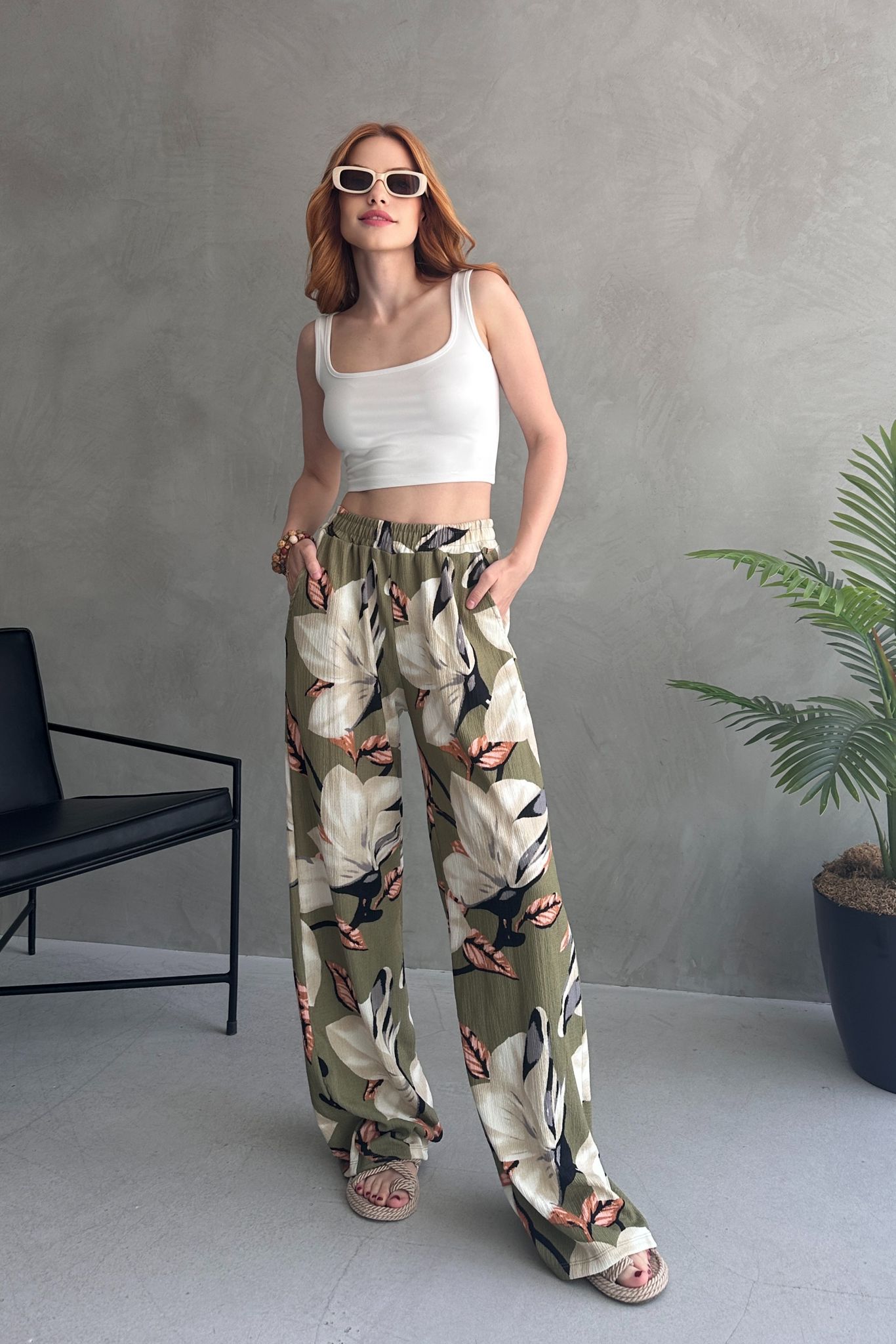 Çiçek Desenli Bol Pantolon - 27237 - 1