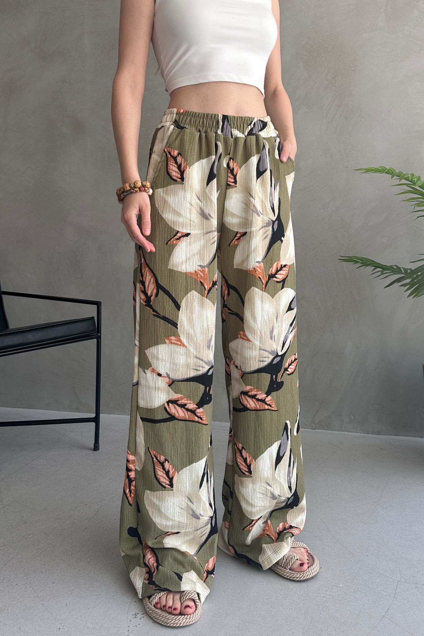 Çiçek Desenli Bol Pantolon - 27237 - 3