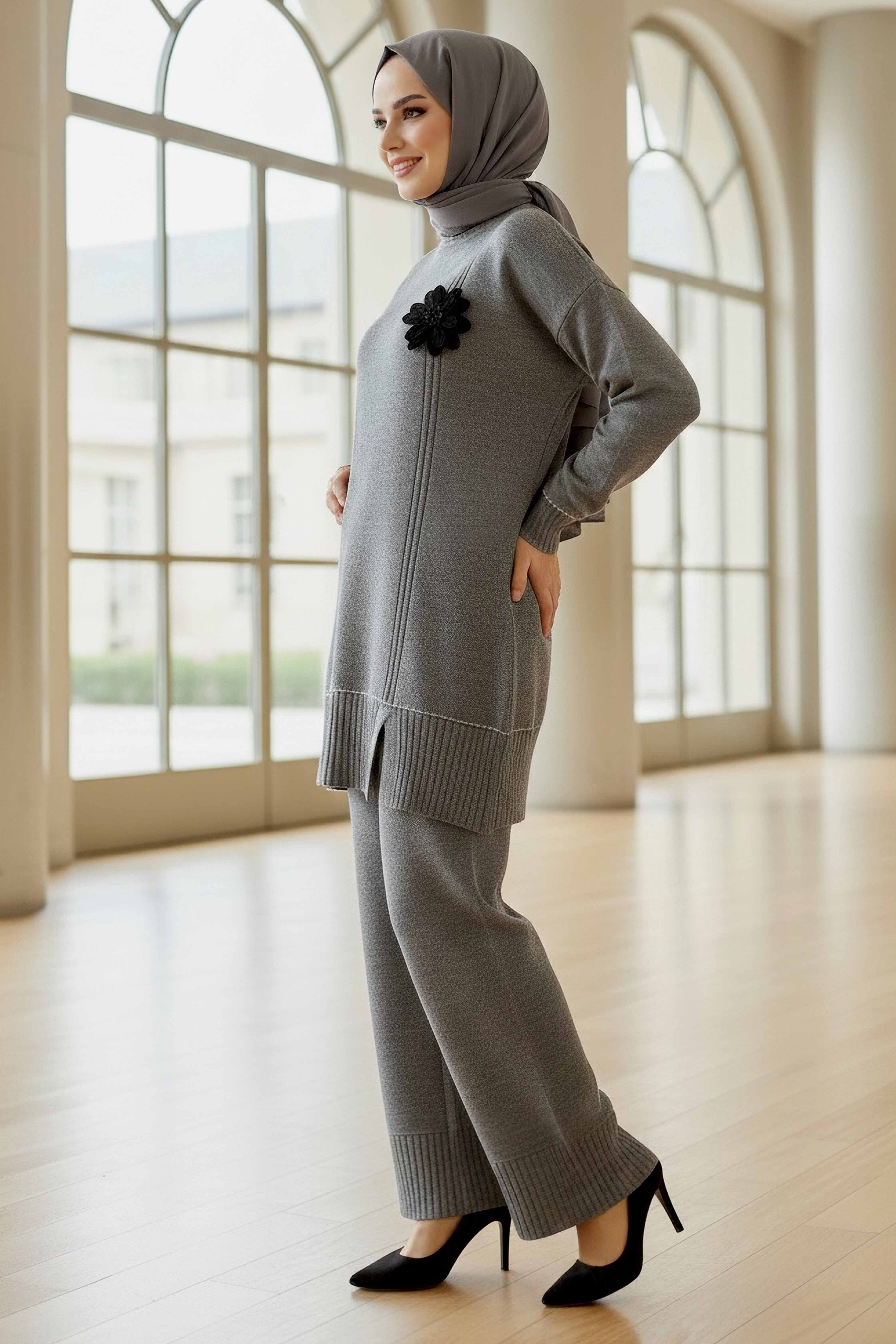 Çiçek Detaylı Triko İkili Takım - 28125-ANTRASIT - 2