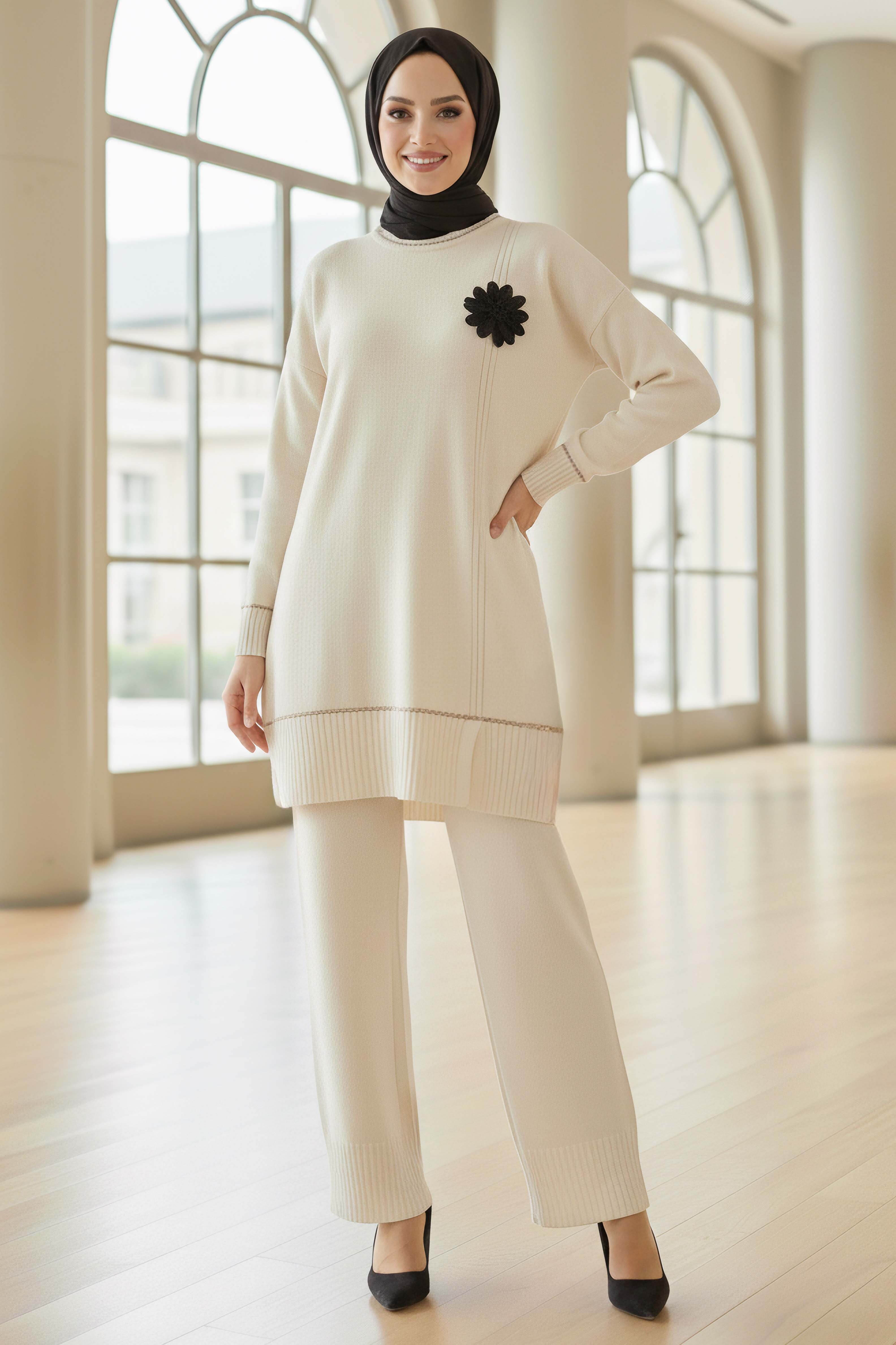 Çiçek Detaylı Triko İkili Takım - 28125-KREM - 1