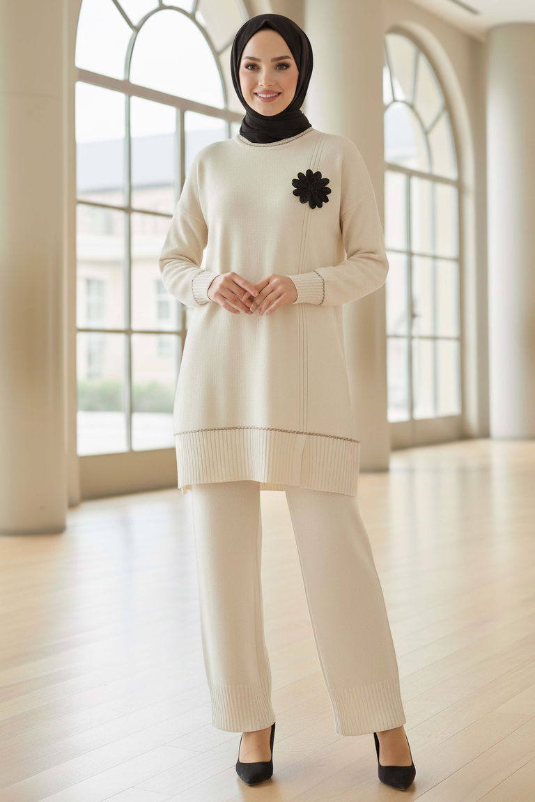 Çiçek Detaylı Triko İkili Takım - 28125-KREM - TOFİSA
