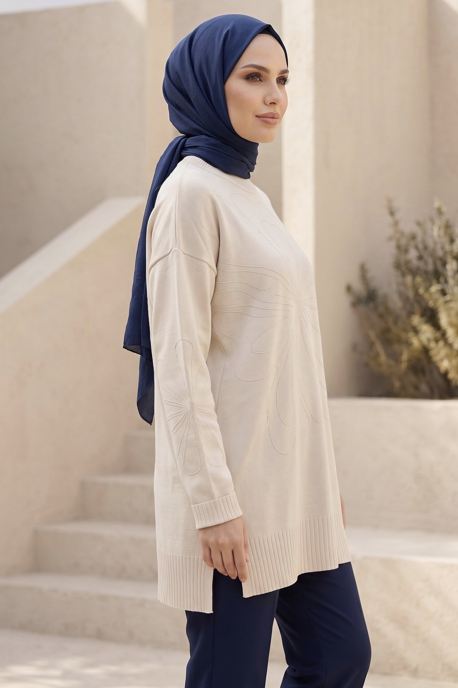 Çiçek Detaylı Triko Tunik Ekru - 29279-EKRU - 2