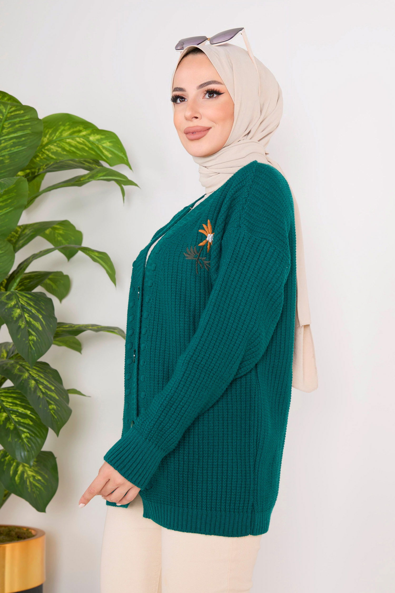 Çiçek Nakış Detaylı Triko Hırka - 27662 - 4