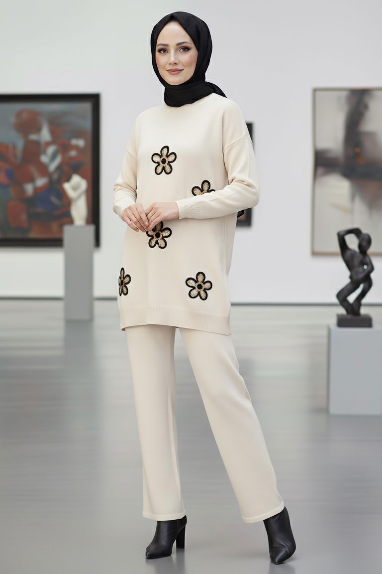 Çiçek Nakışlı İkili Triko Takım - 27998-EKRU - TOFİSA