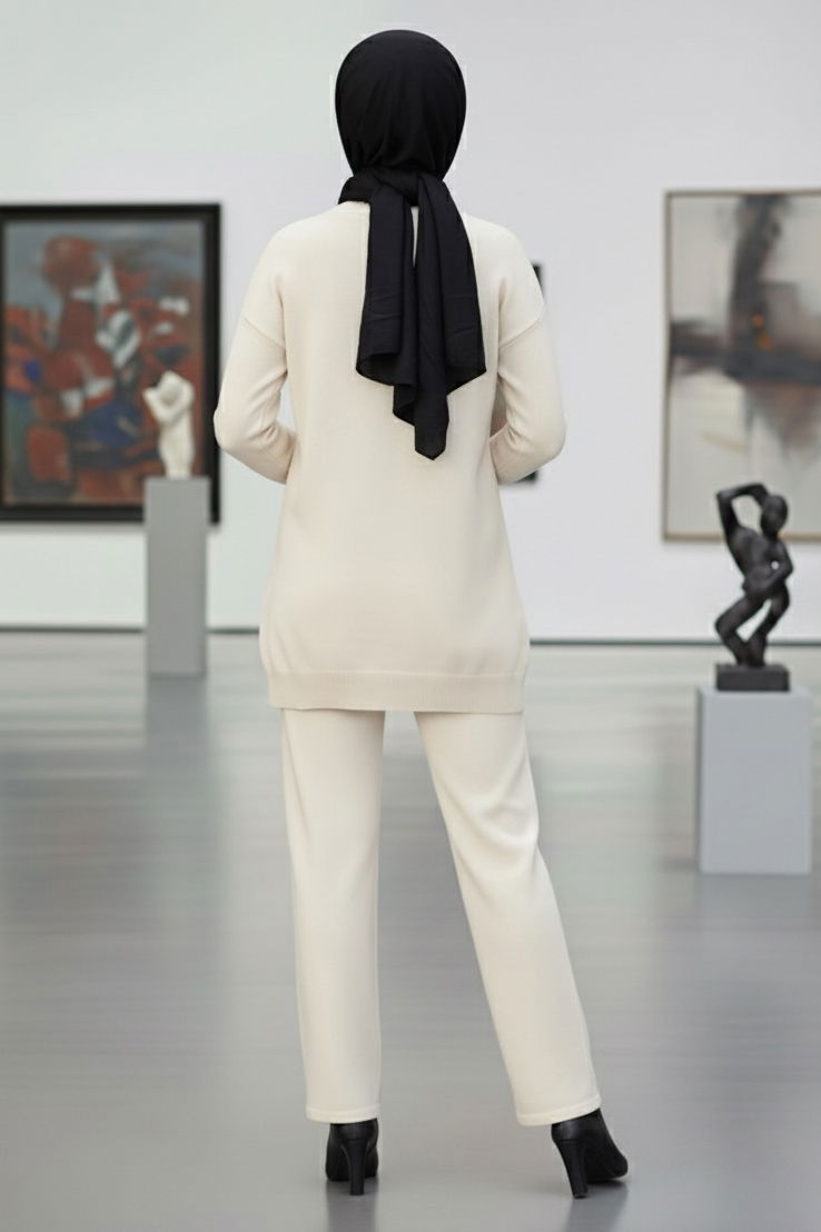 Çiçek Nakışlı İkili Triko Takım - 27998-EKRU - TOFİSA