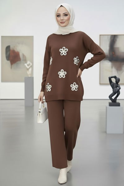 Çiçek Nakışlı İkili Triko Takım - 27998-KAHVE 