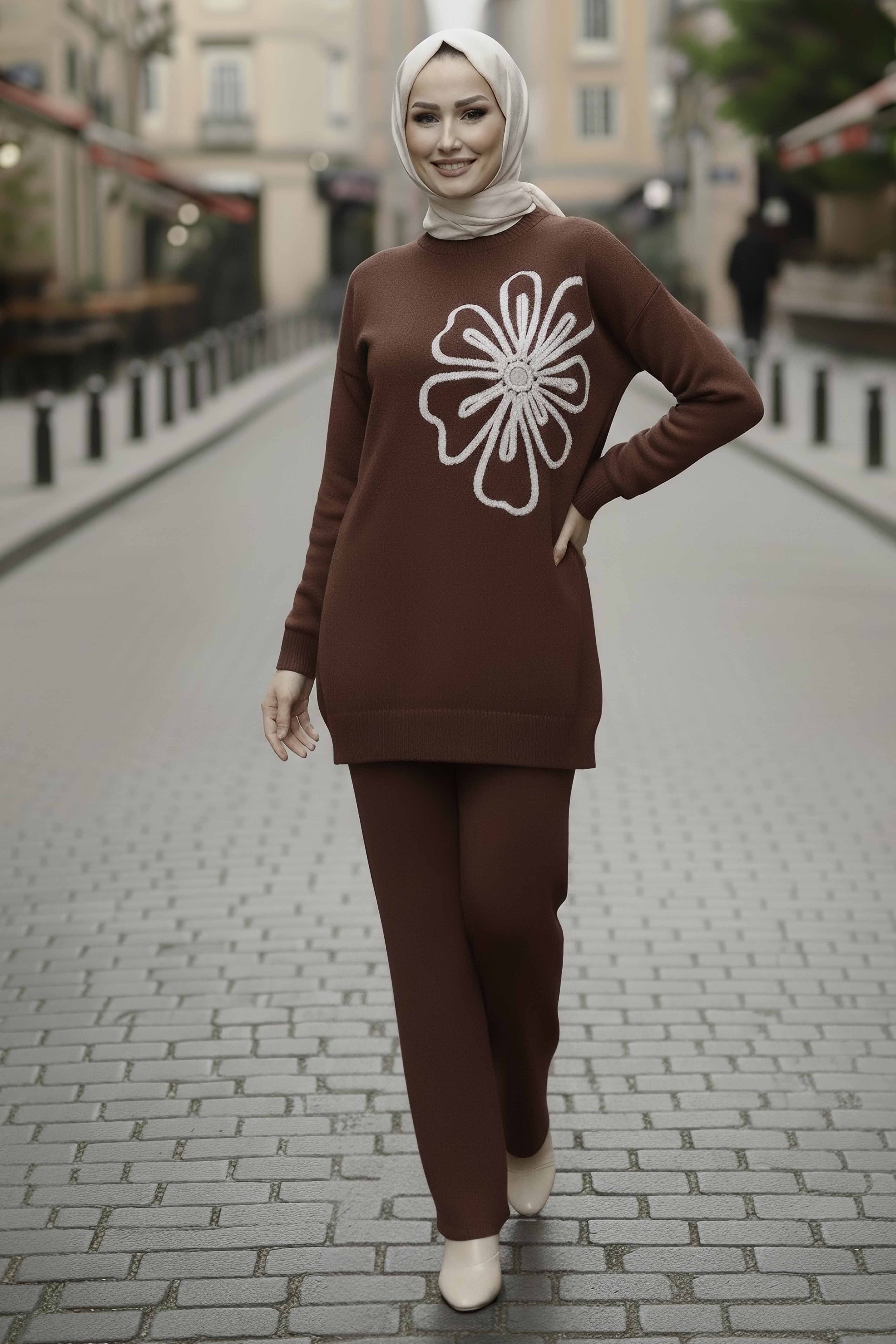 Çiçek Nakışlı İkili Triko Takım - 28062-KAHVE - 1