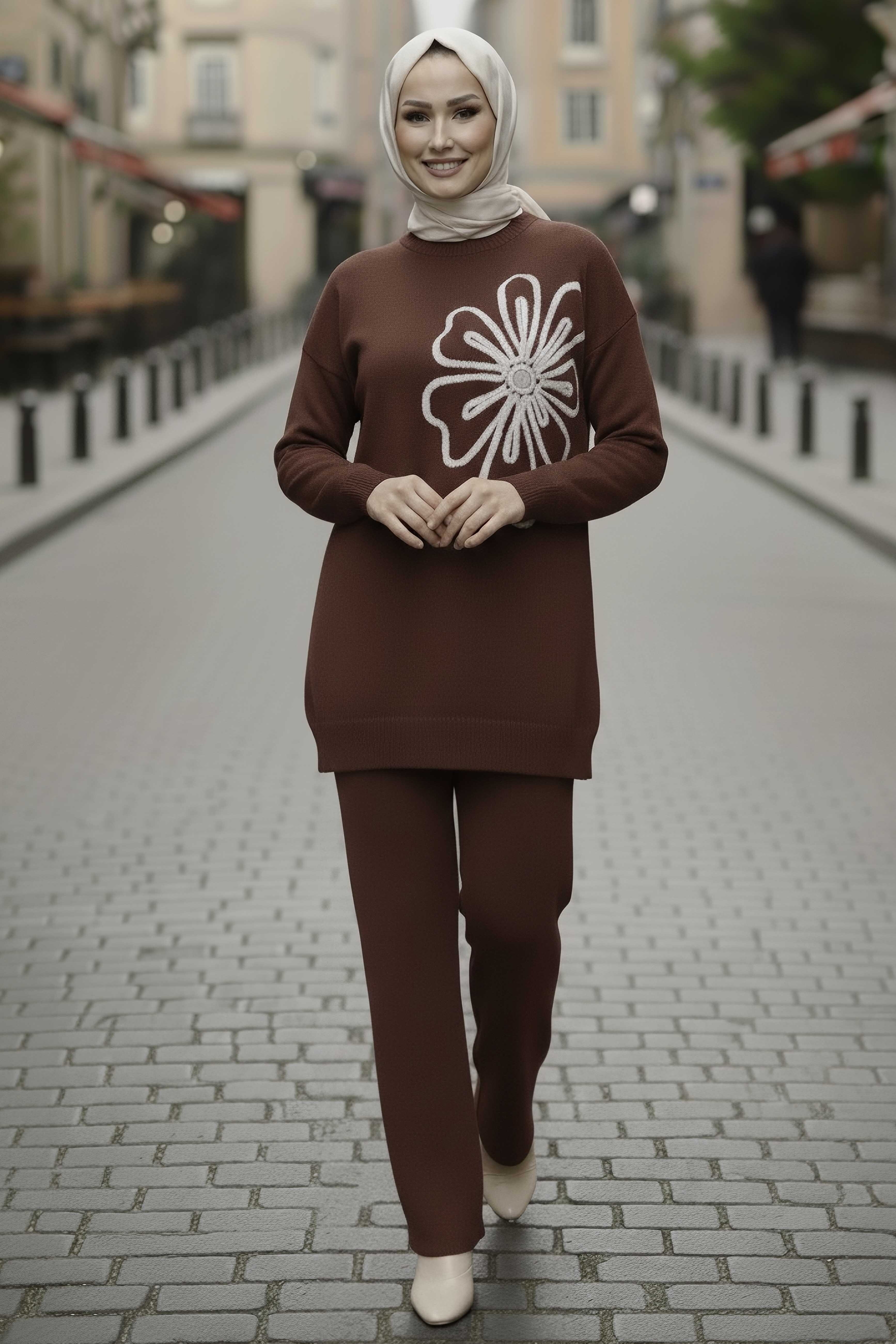 Çiçek Nakışlı İkili Triko Takım - 28062-KAHVE - 2