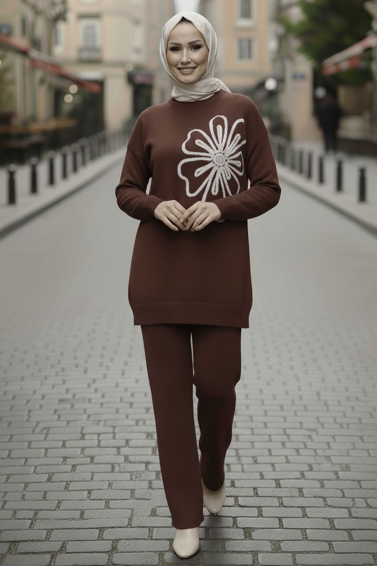 Çiçek Nakışlı İkili Triko Takım - 28062-KAHVE - TOFİSA