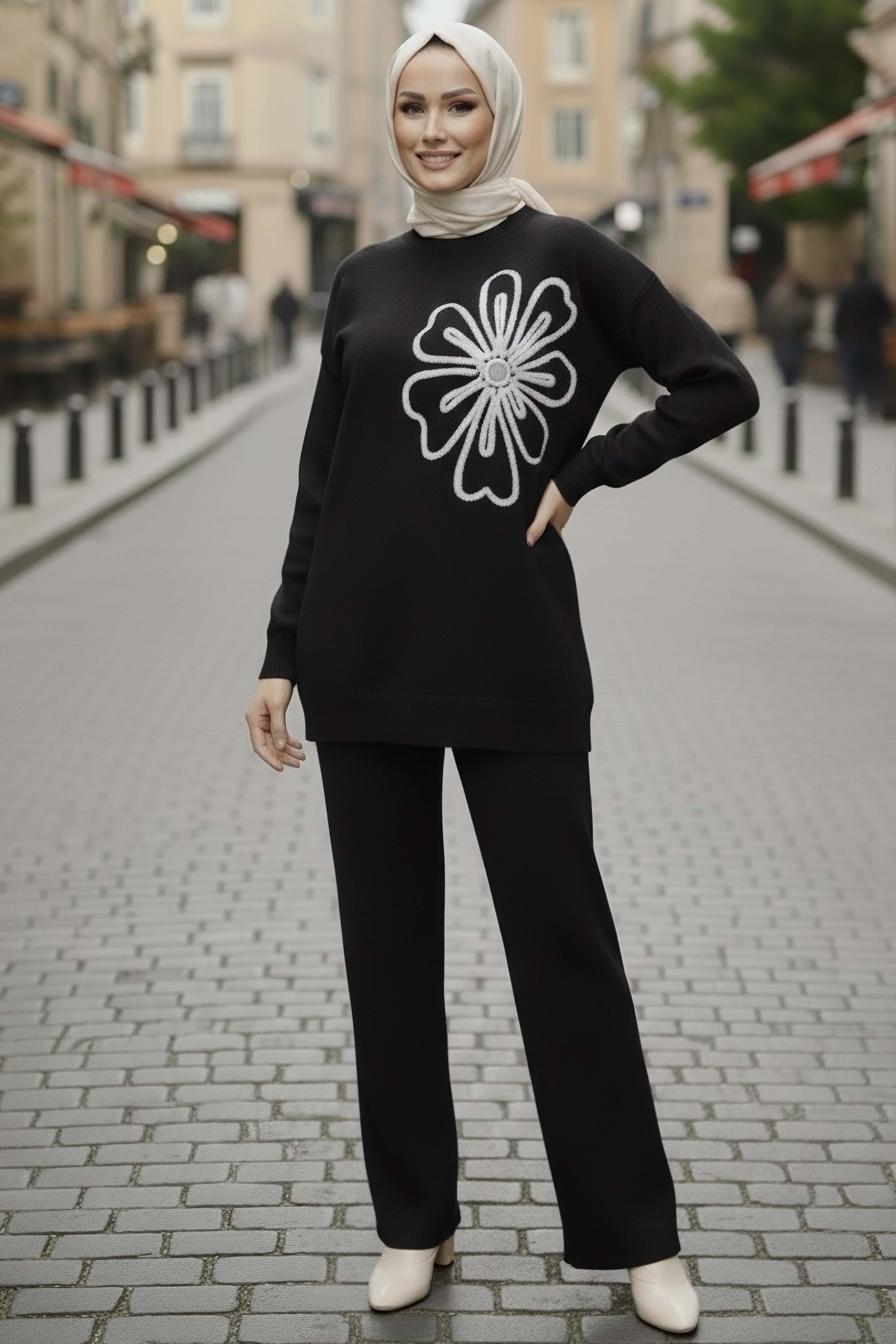 Çiçek Nakışlı İkili Triko Takım - 28062-SIYAH - 1