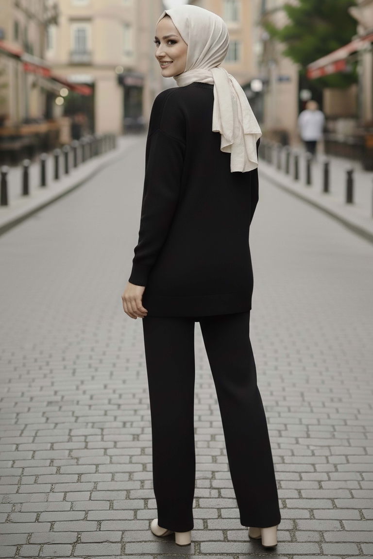 Çiçek Nakışlı İkili Triko Takım - 28062-SIYAH - TOFİSA