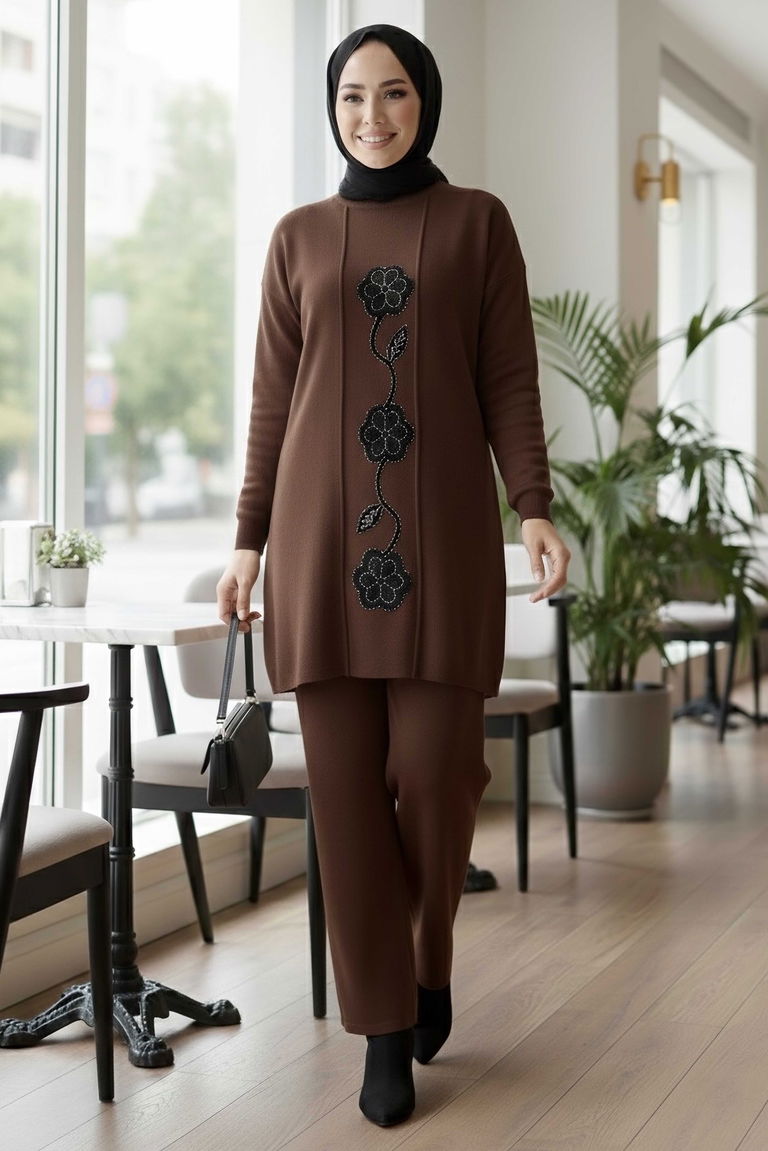 Çiçek Pul Detaylı Triko İkili Takım - 28126-KAHVE - TOFİSA