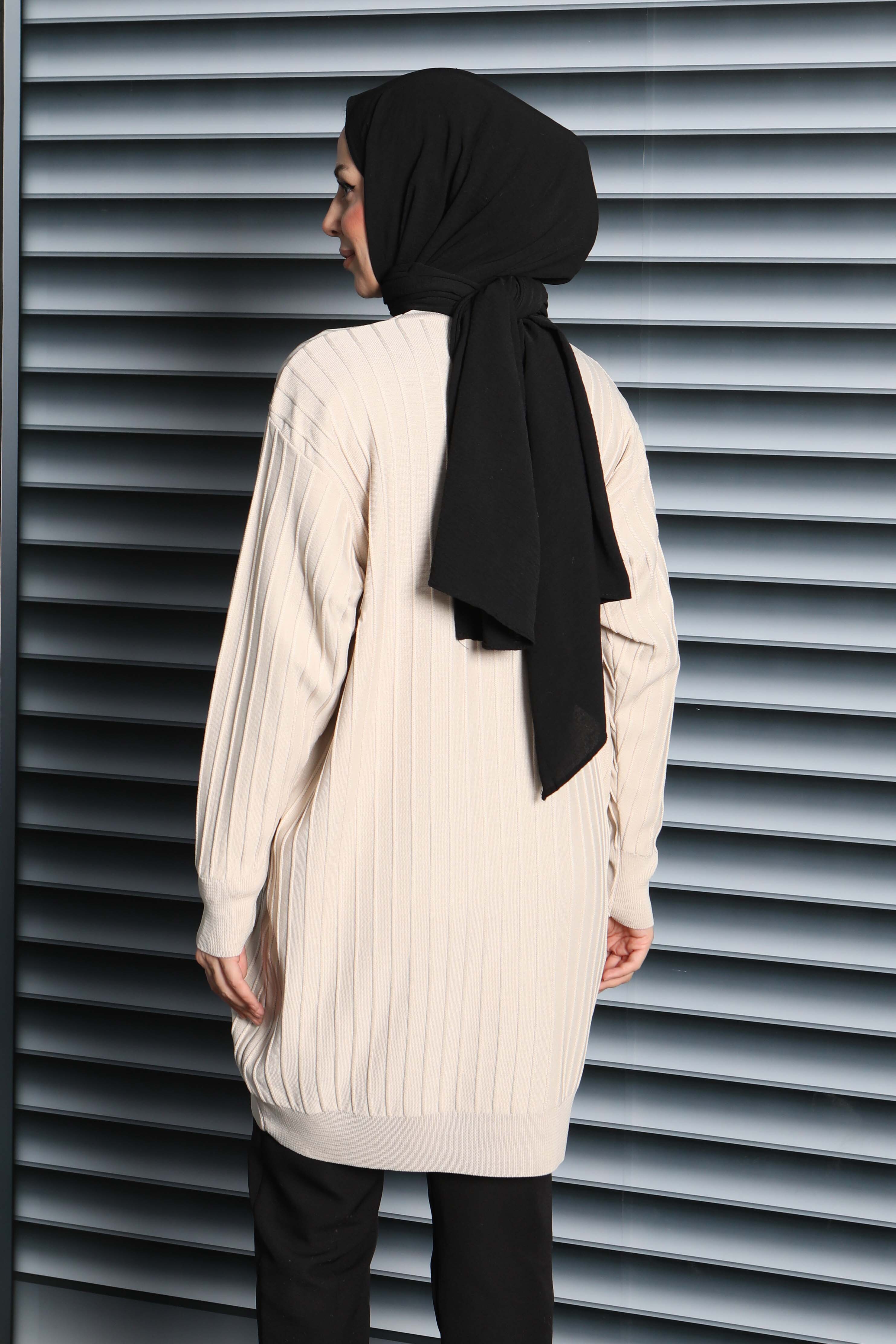Çima Detaylı Triko Tunik - 27886-KREM - 4