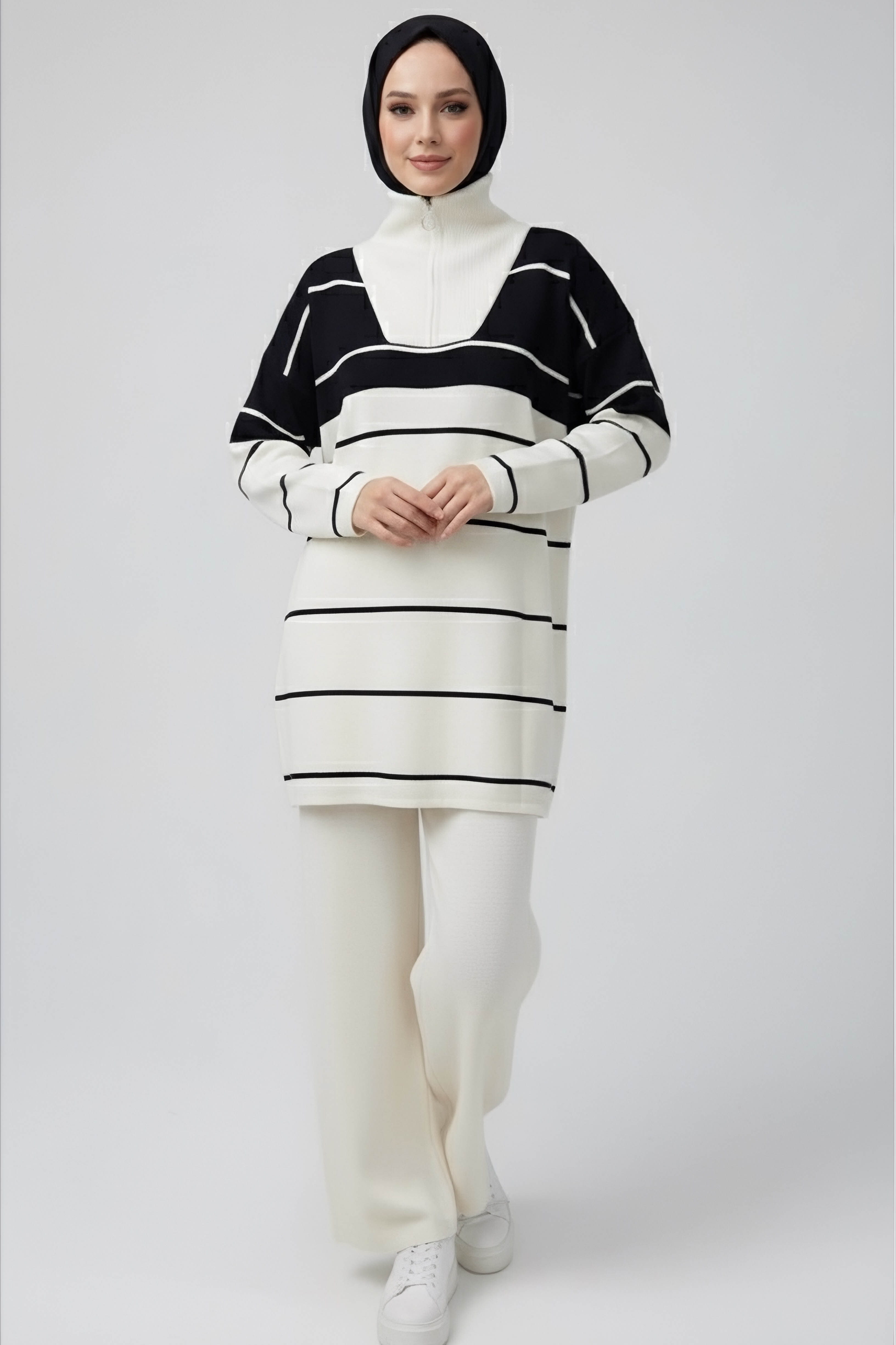 Çizgili Fermuarlı Triko Takım - 27997-EKRU - 1