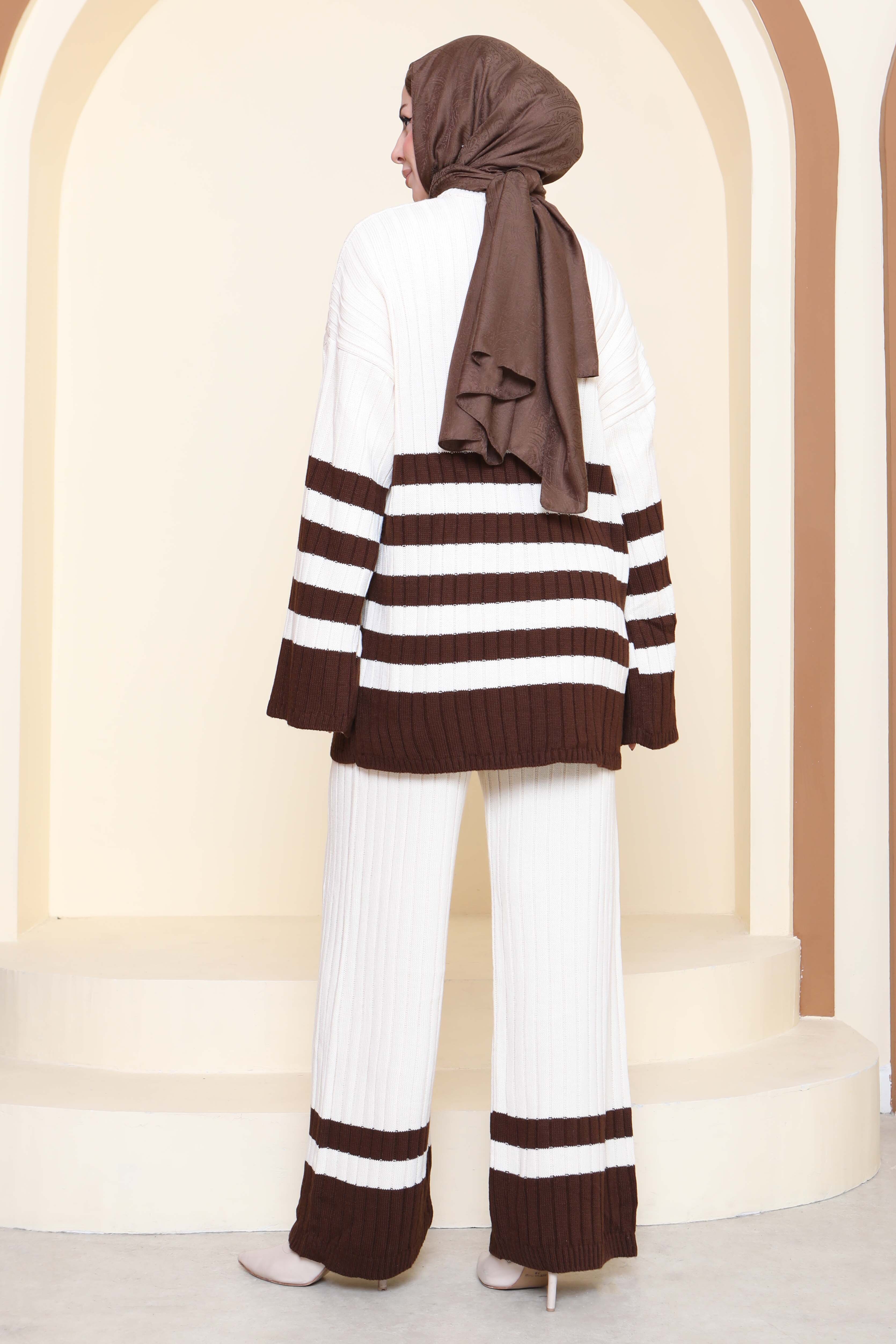 Çizgili İkili Triko Takım - 27927-KREM - 5