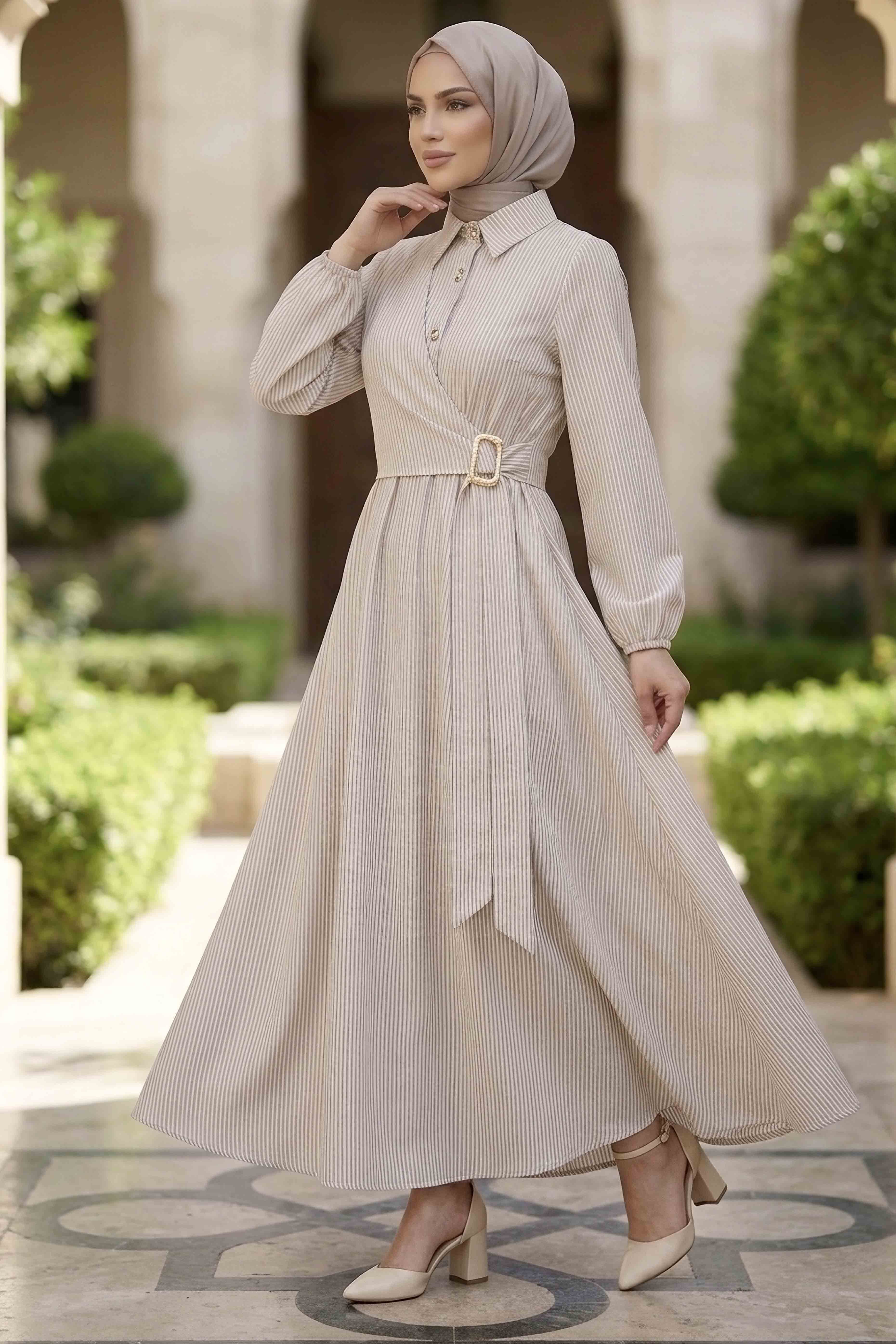 Çizgili Tokalı Elbise - 28392-BEJ - 1