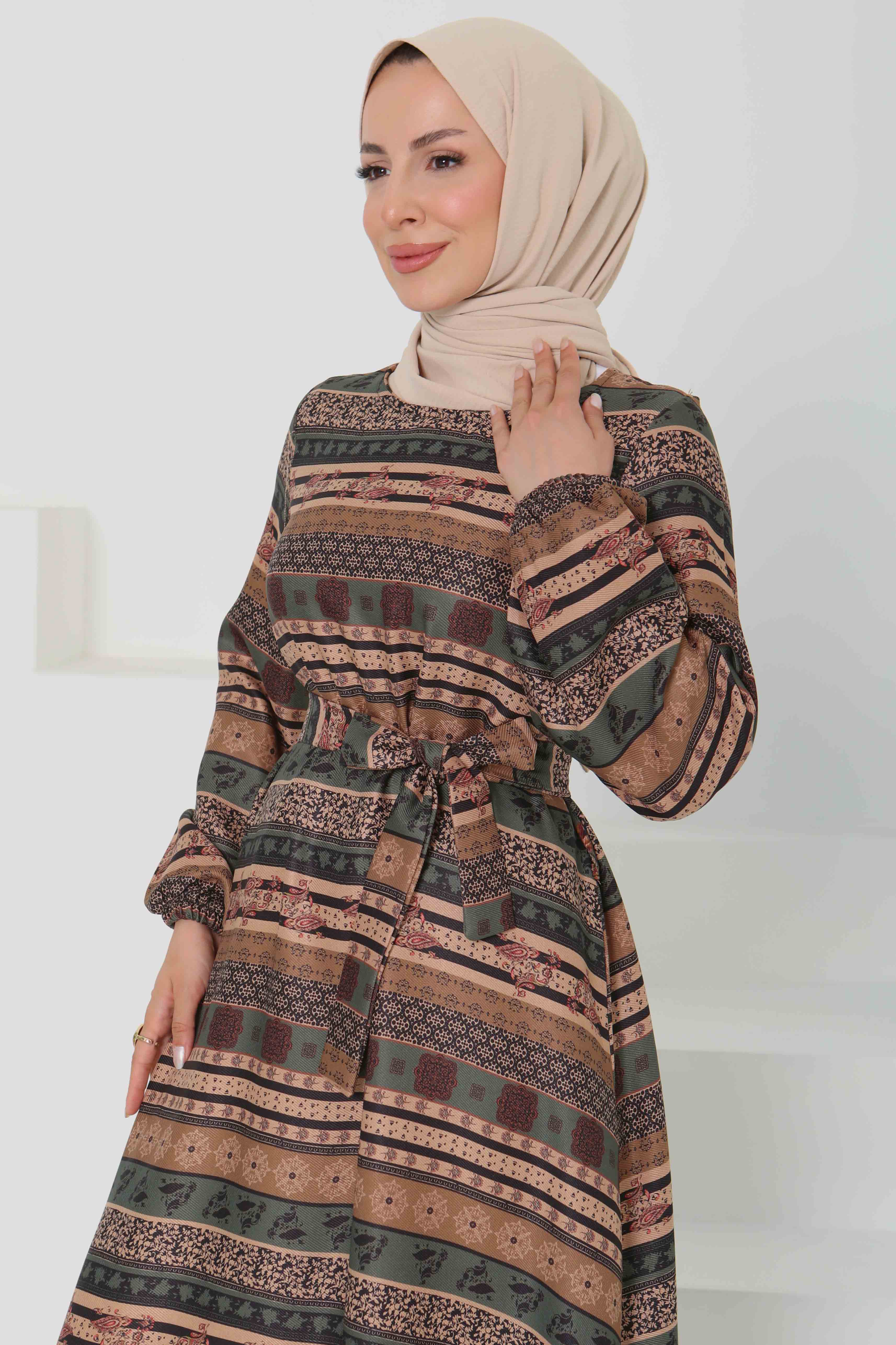 Desenli Kuşaklı Elbise - 27106 - 1