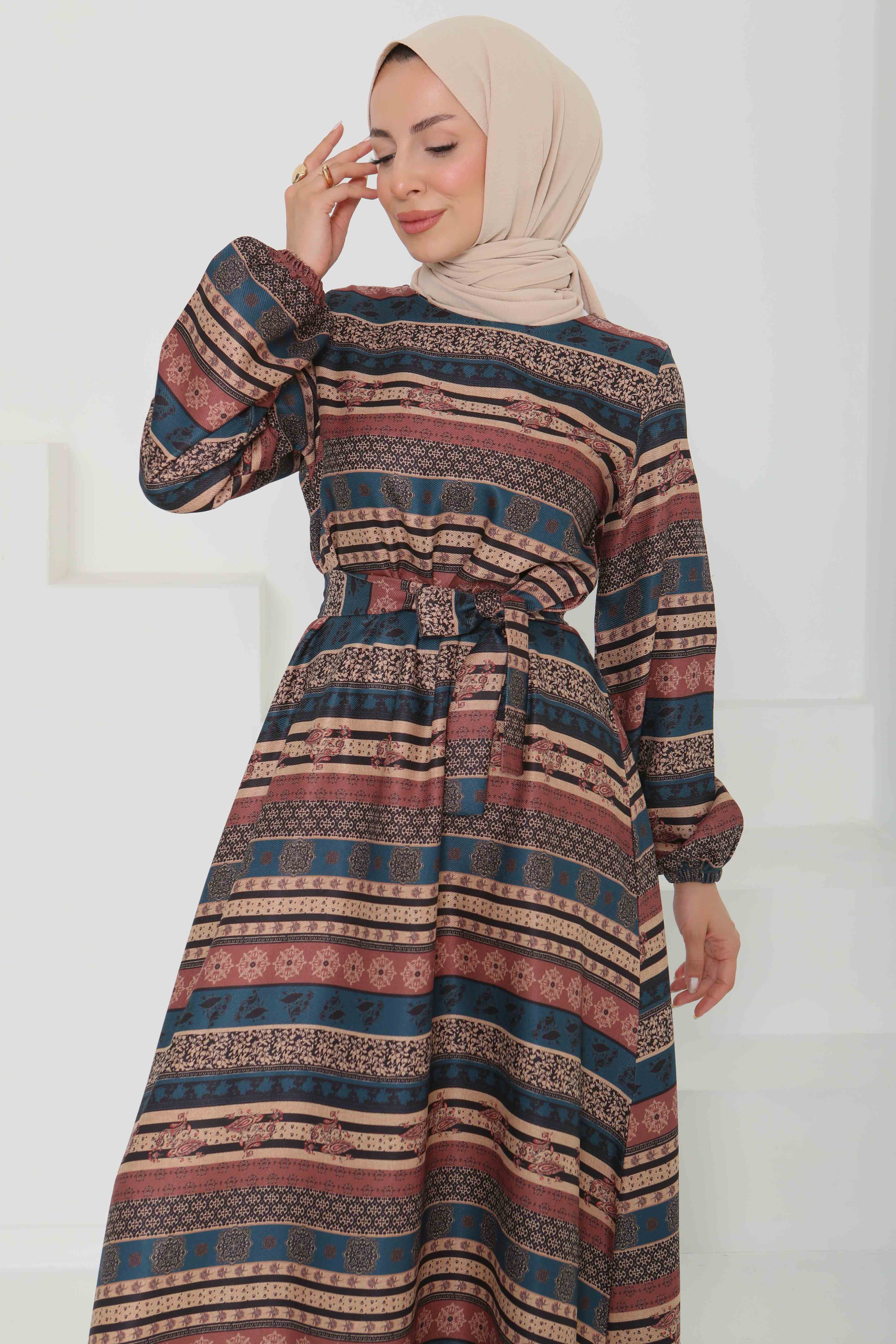 Desenli Kuşaklı Elbise - 27106 - 1