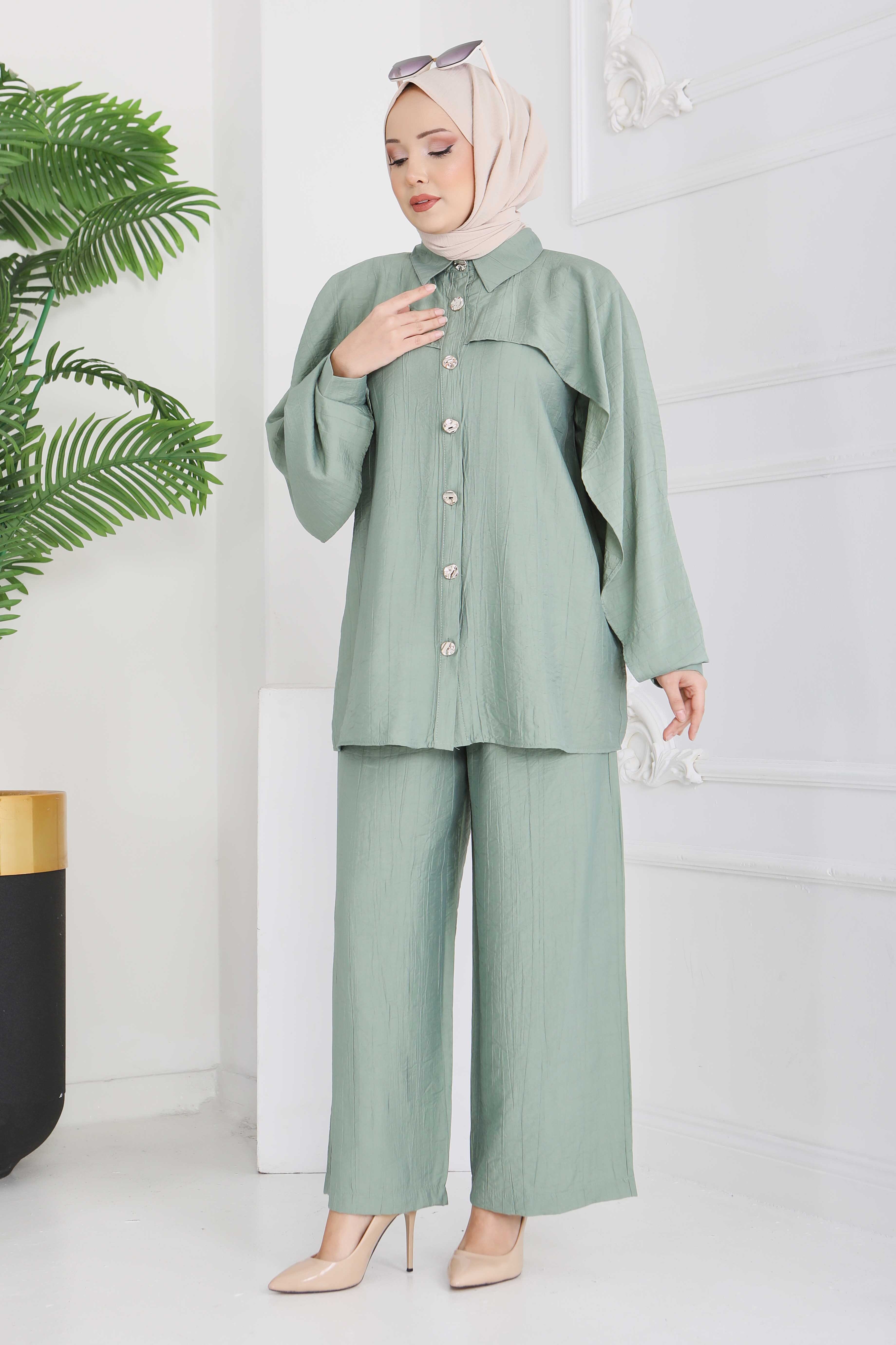 Düğmeli Pelerinli İkili Takım - 28216-CAGLA - 2