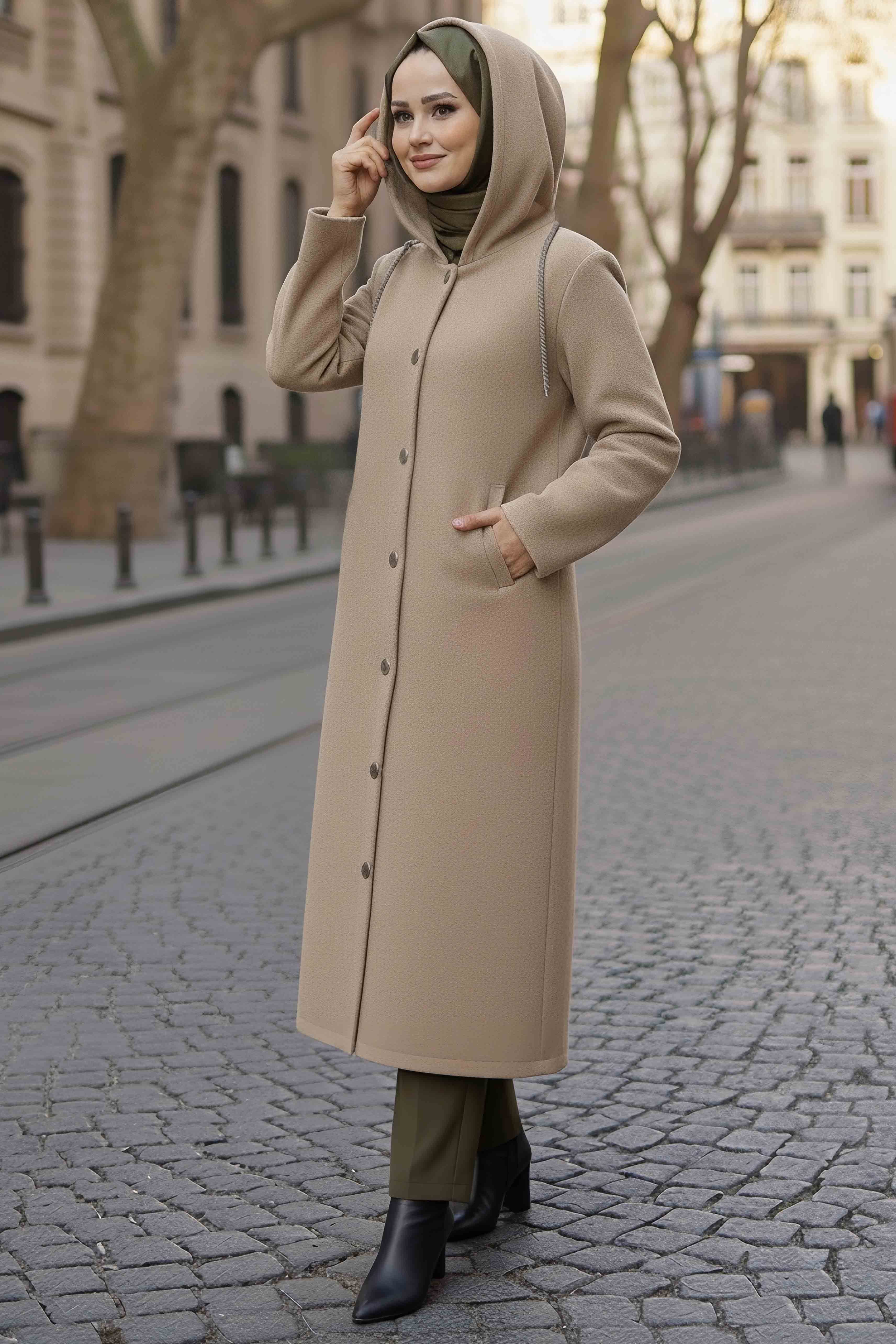 Düğmeli Zincir Detaylı Kaşe Kaban - 28040-BEJ - 2