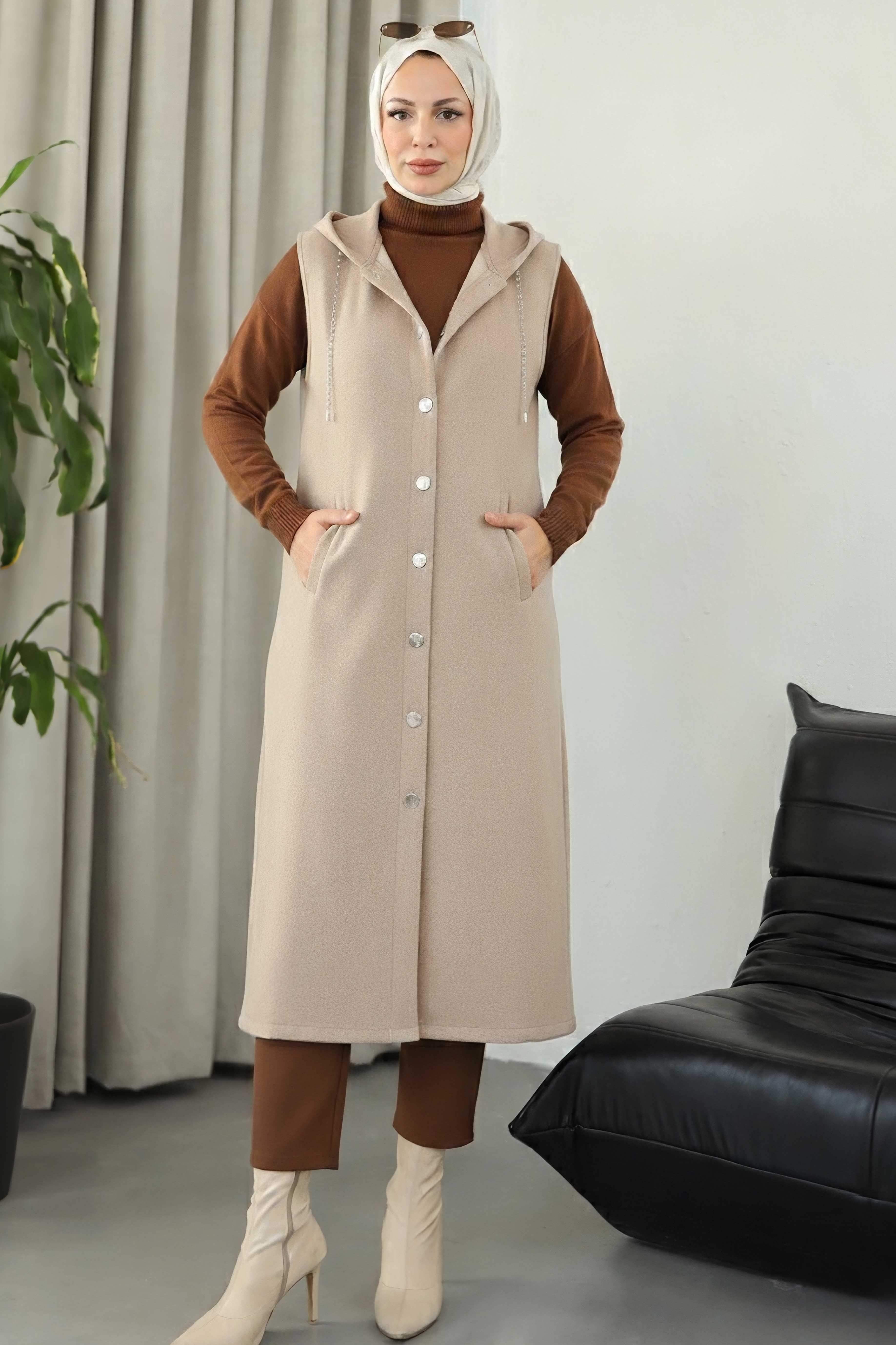 Düğmeli Zincir Detaylı Kaşe Yelek - 28035-BEJ - 2