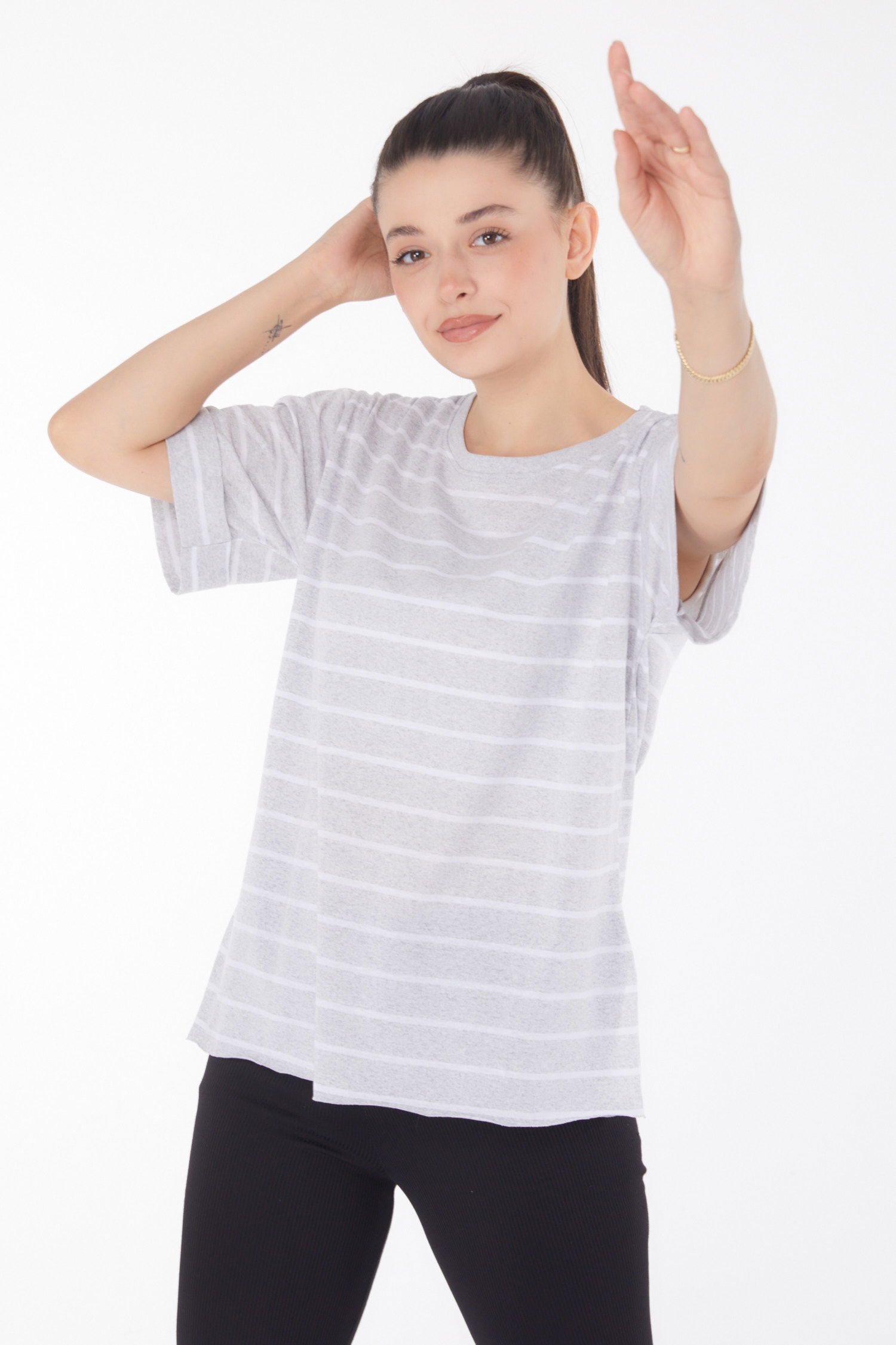 Düz Bisiklet Yaka Kadın Açik Gri Çizgili Kısa Kollu T-shirt - 25840 - 3
