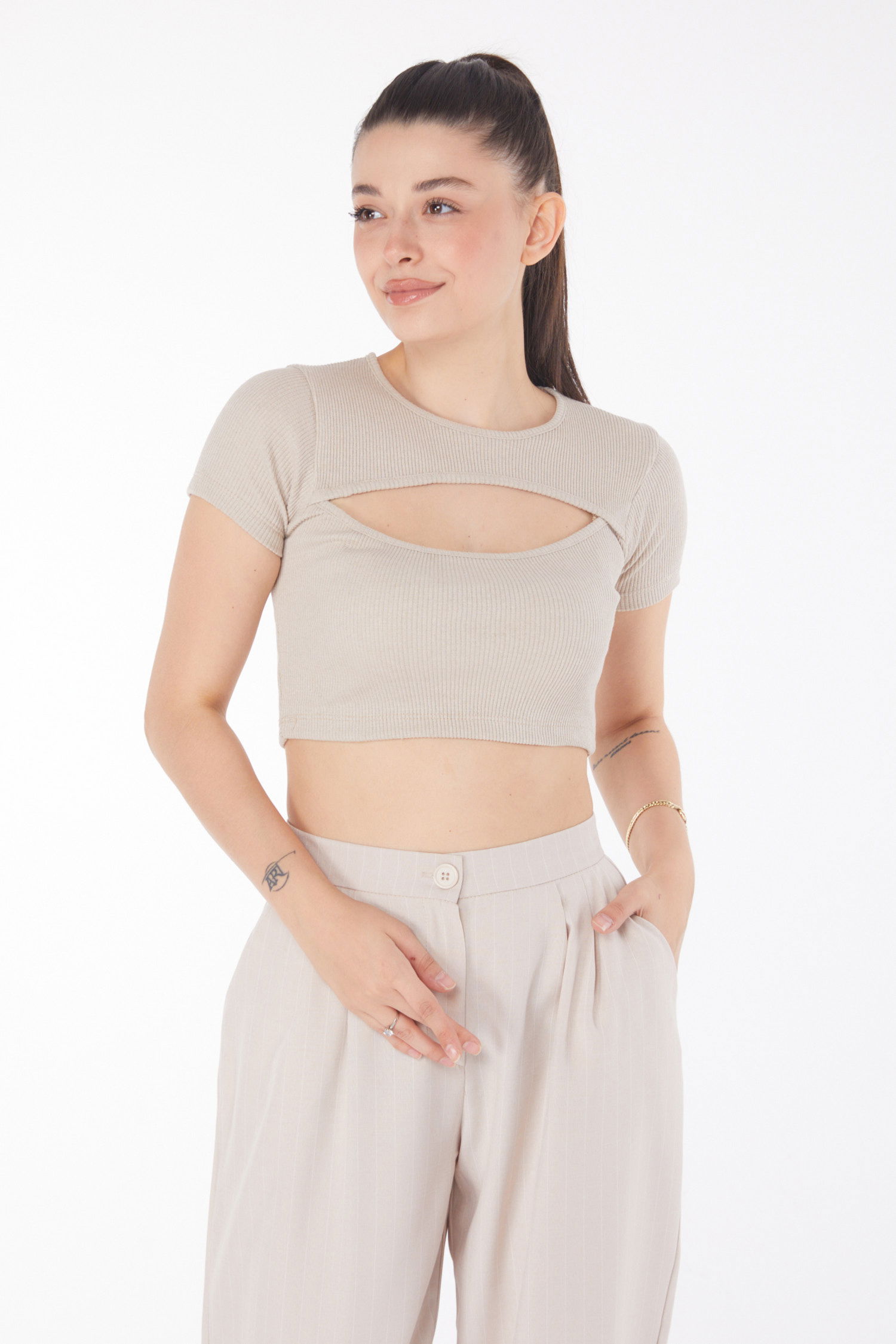 Düz Bisiklet Yaka Kadın Bej Crop - 25852 - 1