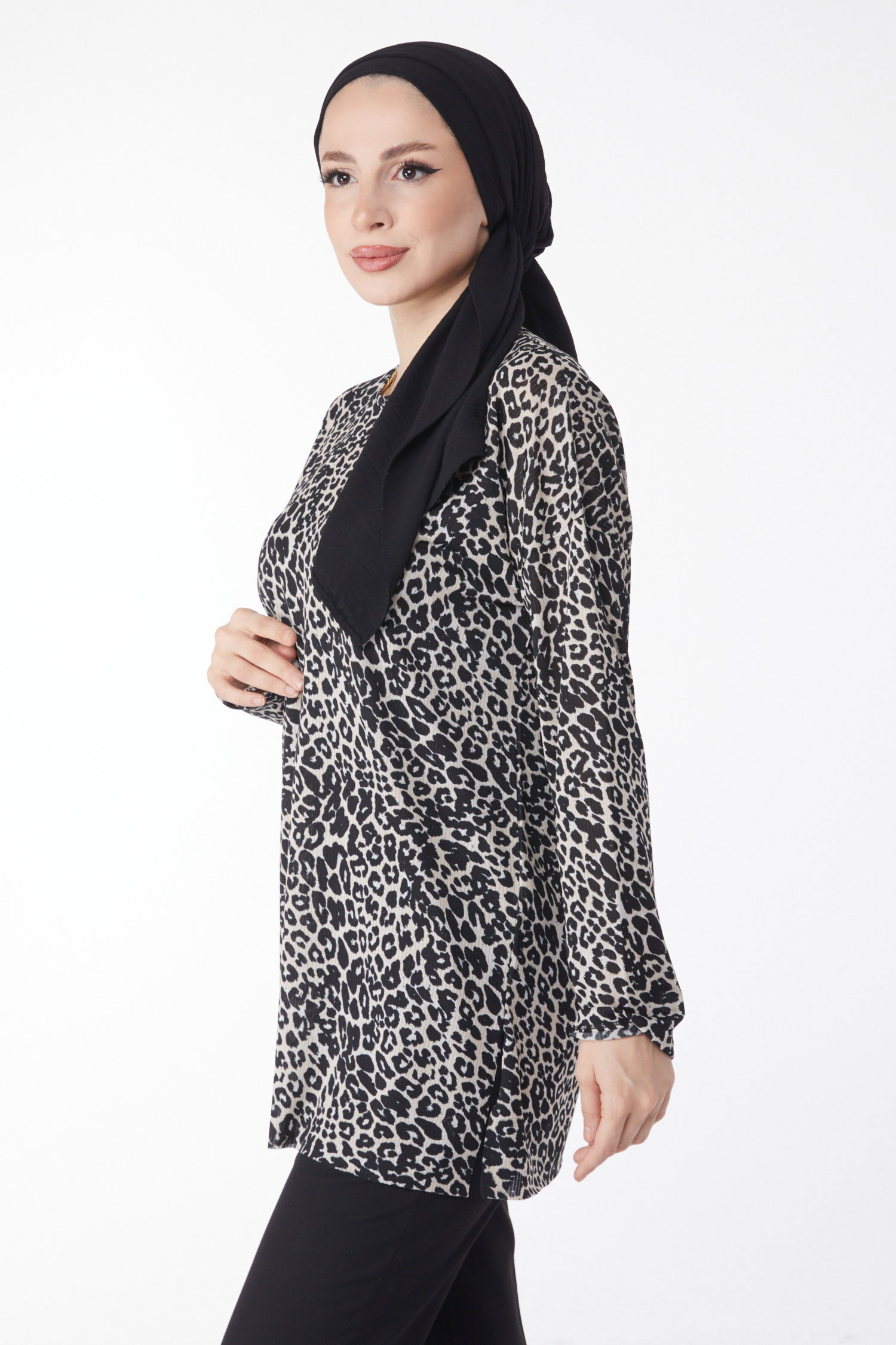 Düz Bisiklet Yaka Kadın Bej Leopar Desenli Bluz - 24736 - 4
