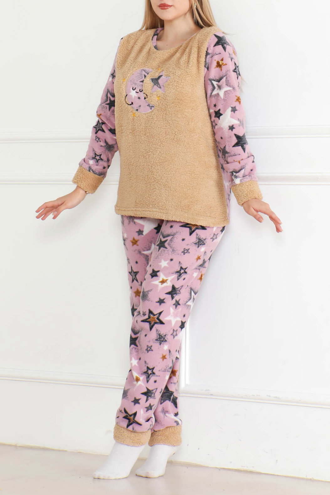 Nakışlı Peluş Polar Pijama Takım Bej - 26637 - 2