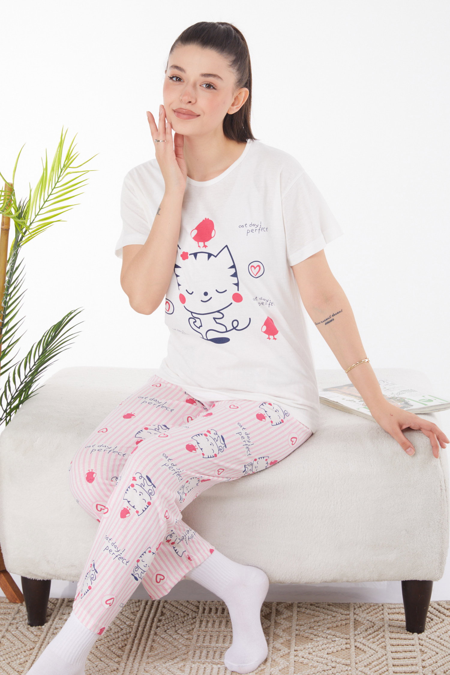Düz Bisiklet Yaka Kadın Beyaz Baskılı Pijama Takımı - 25813 - 1