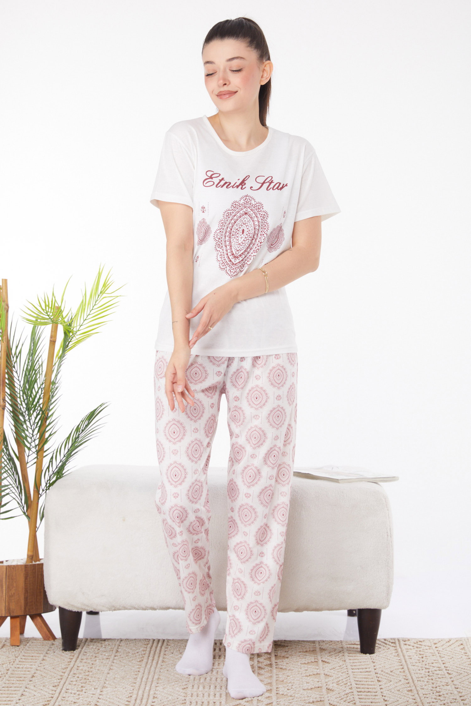 Düz Bisiklet Yaka Kadın Beyaz Baskılı Pijama Takımı - 25814 - 3