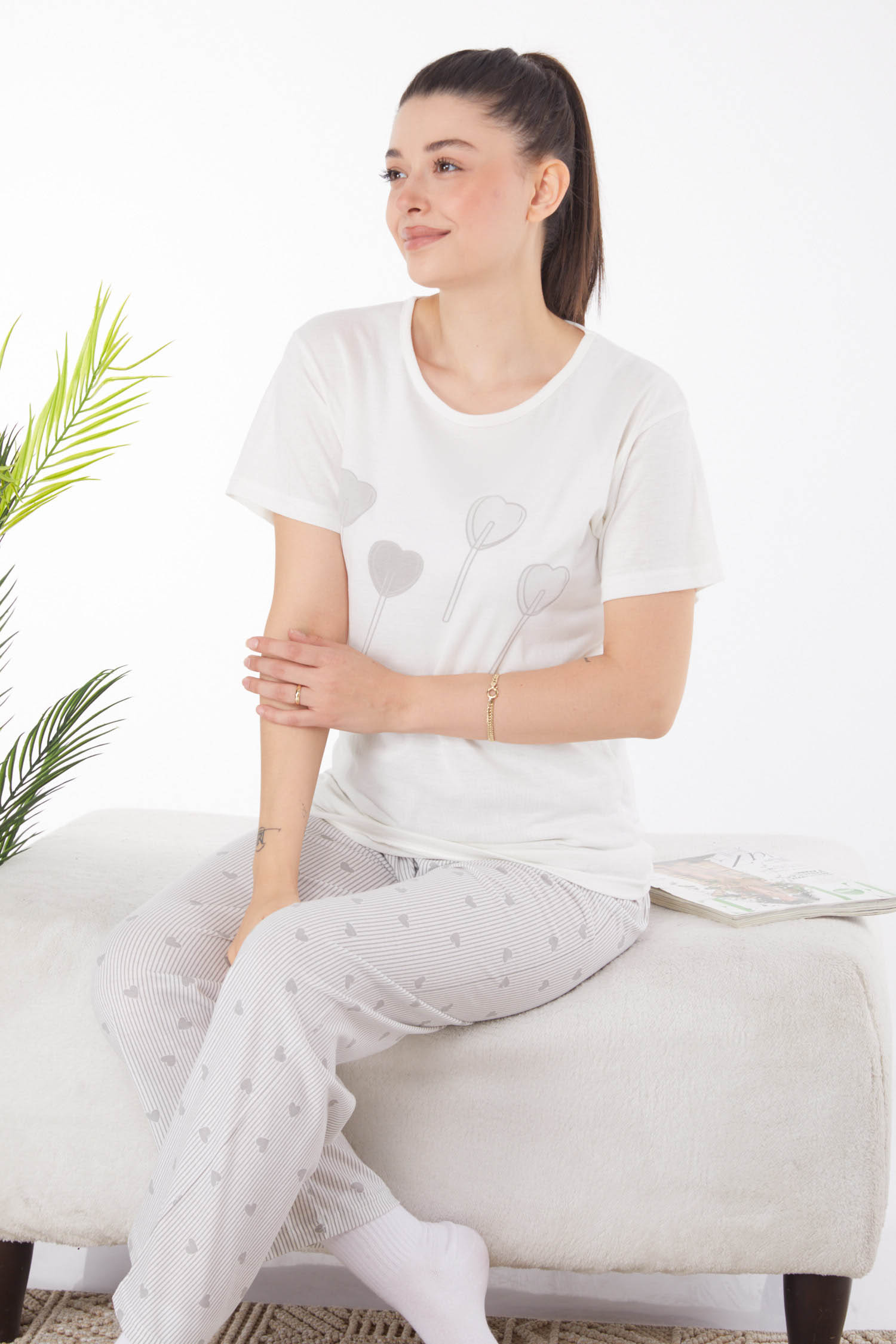 Düz Bisiklet Yaka Kadın Beyaz Baskılı Pijama Takımı - 25821 - 1